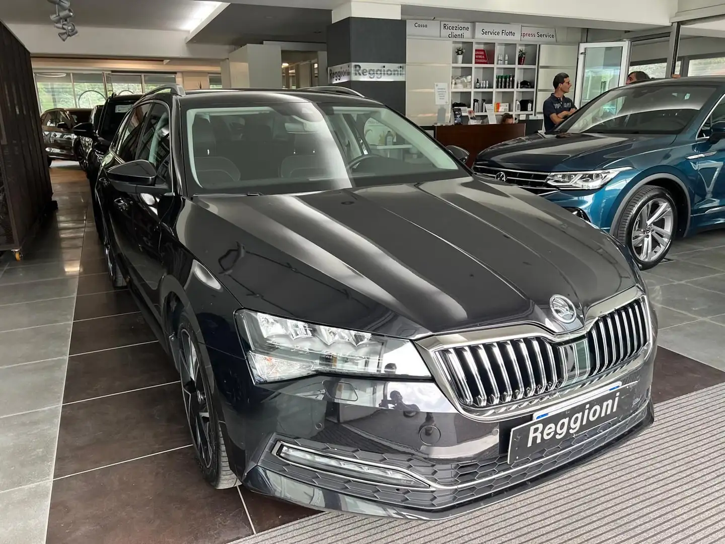 Skoda Superb 2.0 TDI EVO 200 CV SCR DSG 4x4 Style Nero - 1