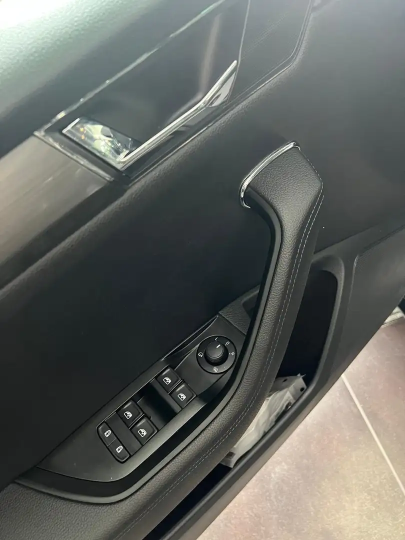 Skoda Superb 2.0 TDI EVO 200 CV SCR DSG 4x4 Style Nero - 2