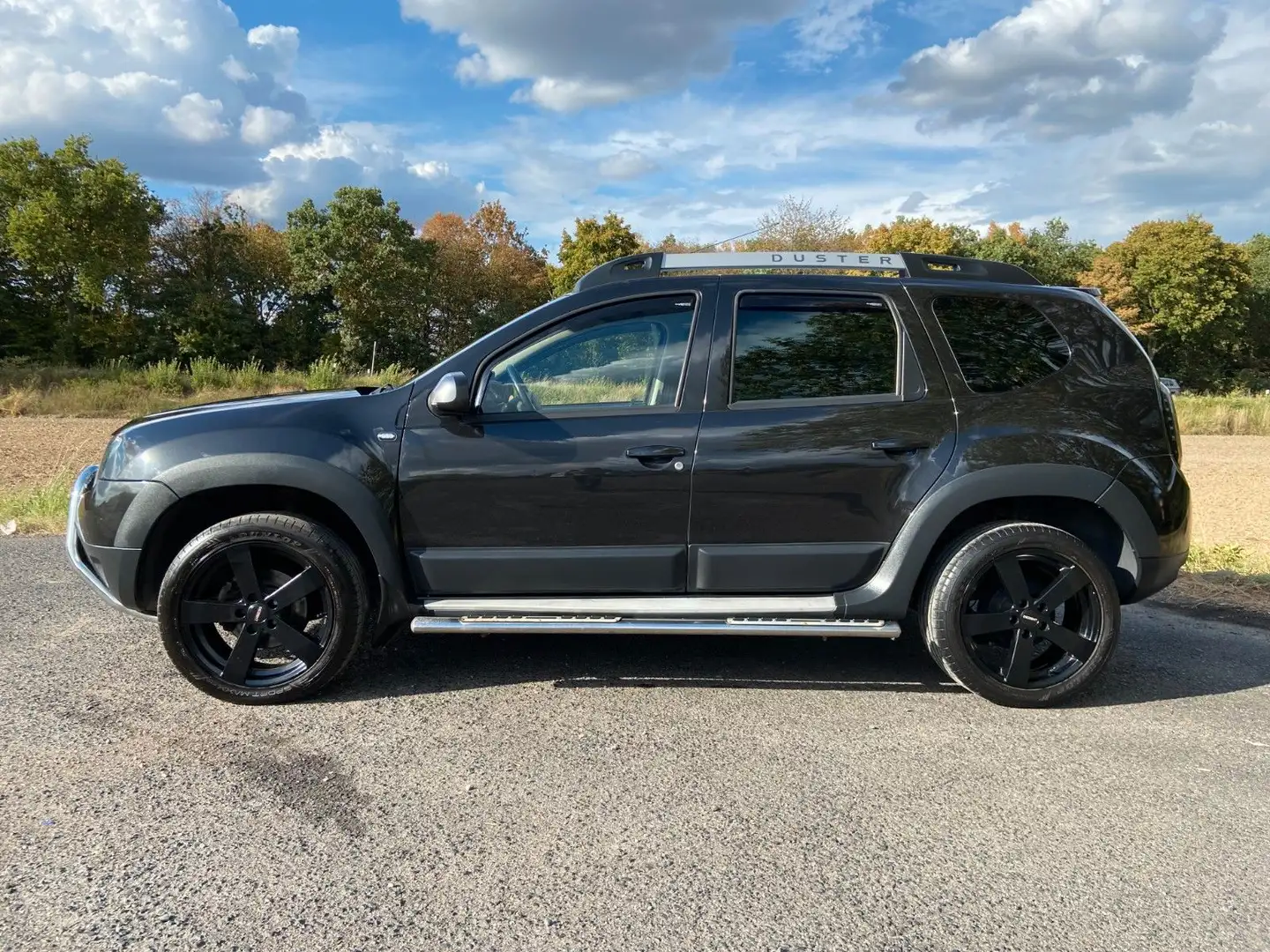 Dacia Duster Urban Explorer 4WD Navi PDC AHK Schwarz - 2