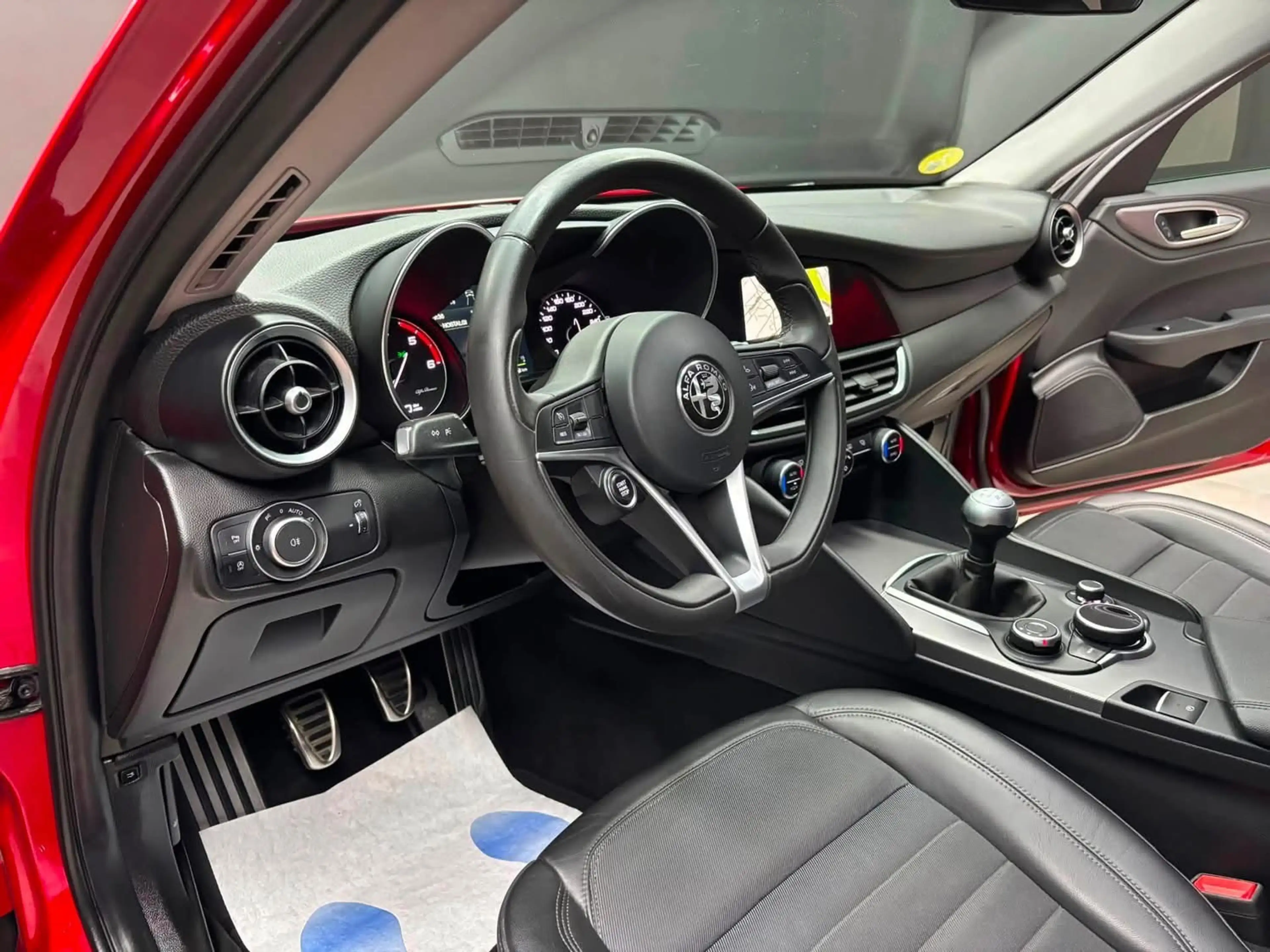 Alfa Romeo Giulia Giulia 2.2 JTDm **12 mois de garantie** — photo 10