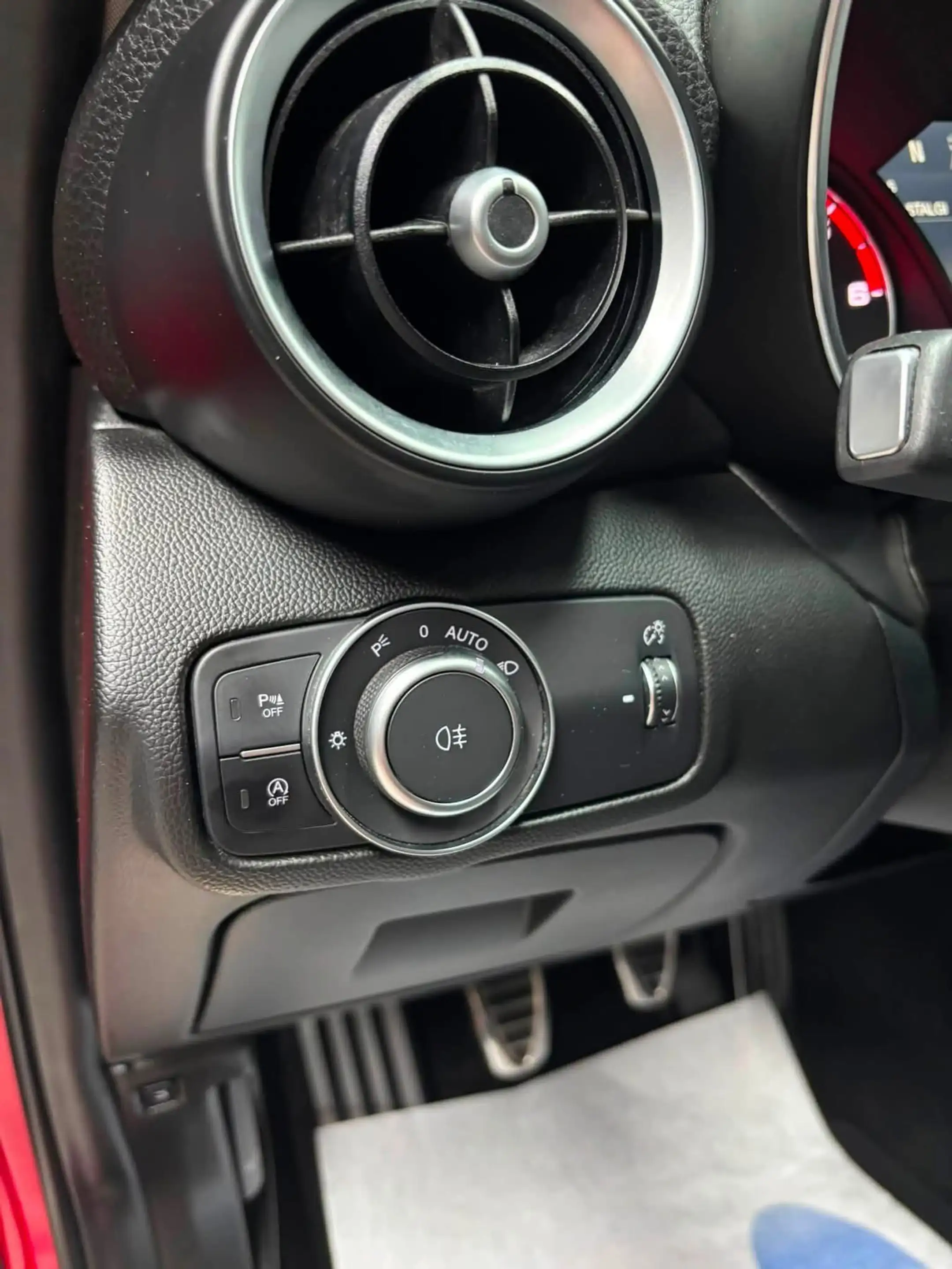 Alfa Romeo Giulia Giulia 2.2 JTDm **12 mois de garantie** — photo 11