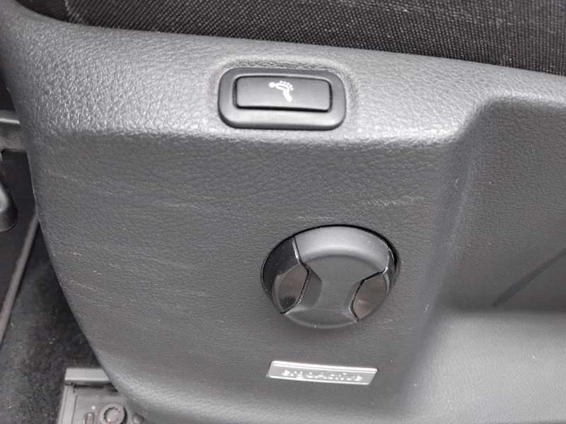 Volkswagen Touran DSG Highline 7Sitz LED AHK Navi Shz Rfk — photo 11