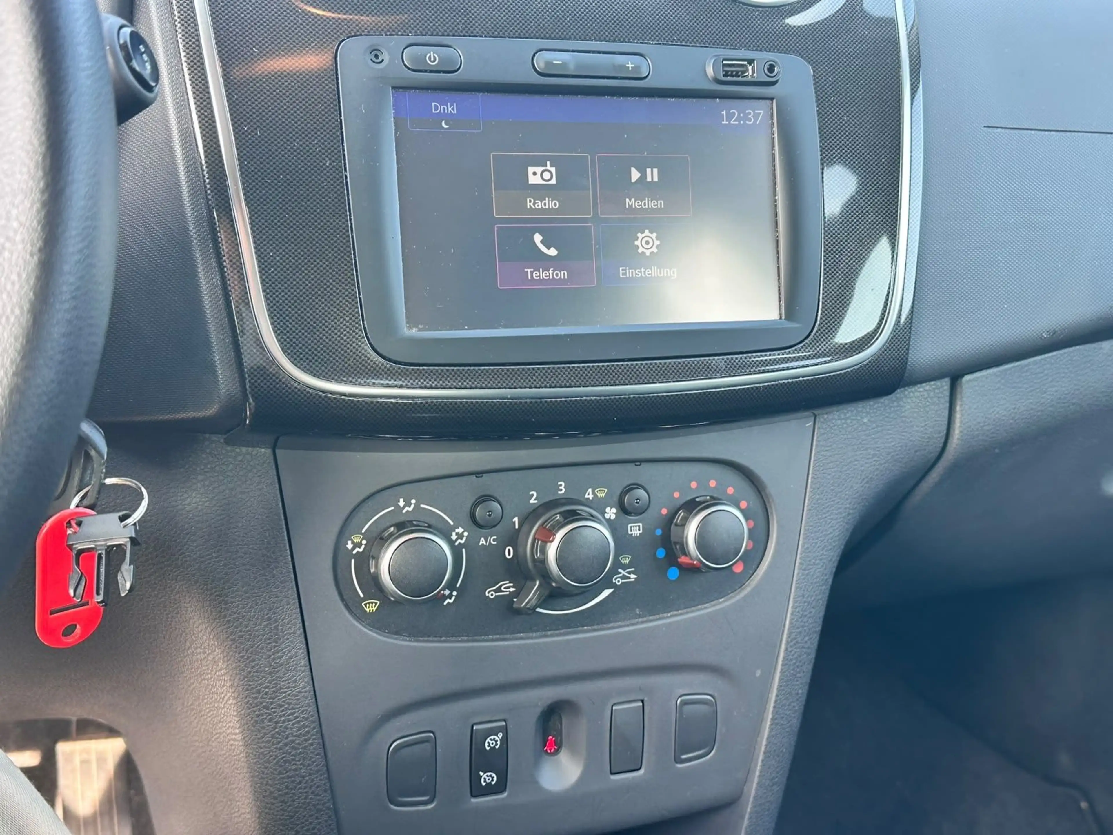 Dacia Logan MCV II Kombi GARANTIE*1-HAND*TÜV-06/2028 — photo 13