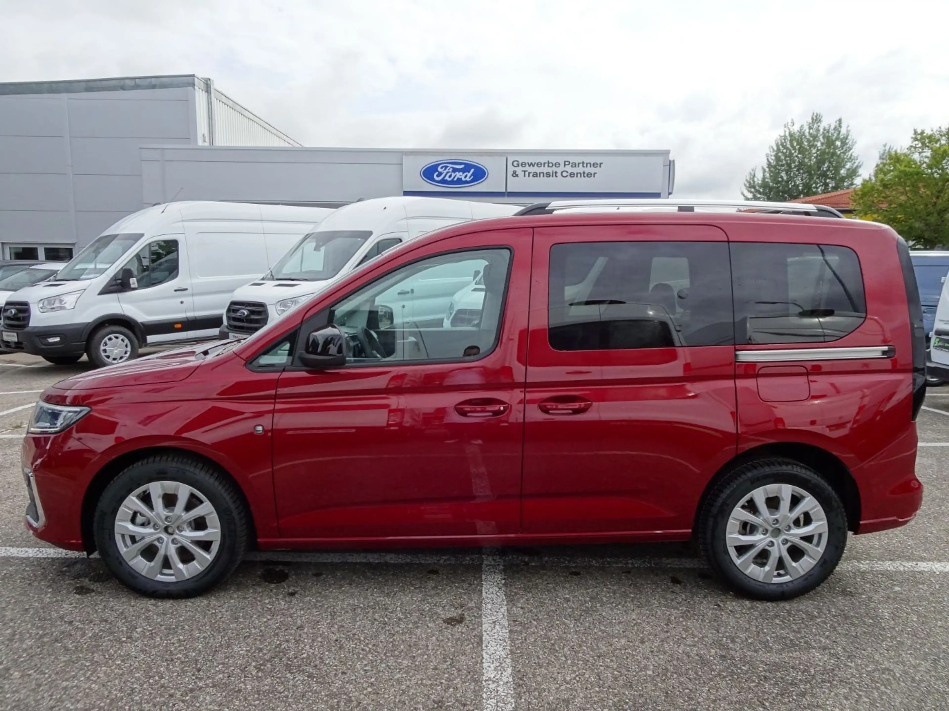 Ford Tourneo Connect Titanium L1 PHEV NAVI*TWA*CAM*PDC — photo 9