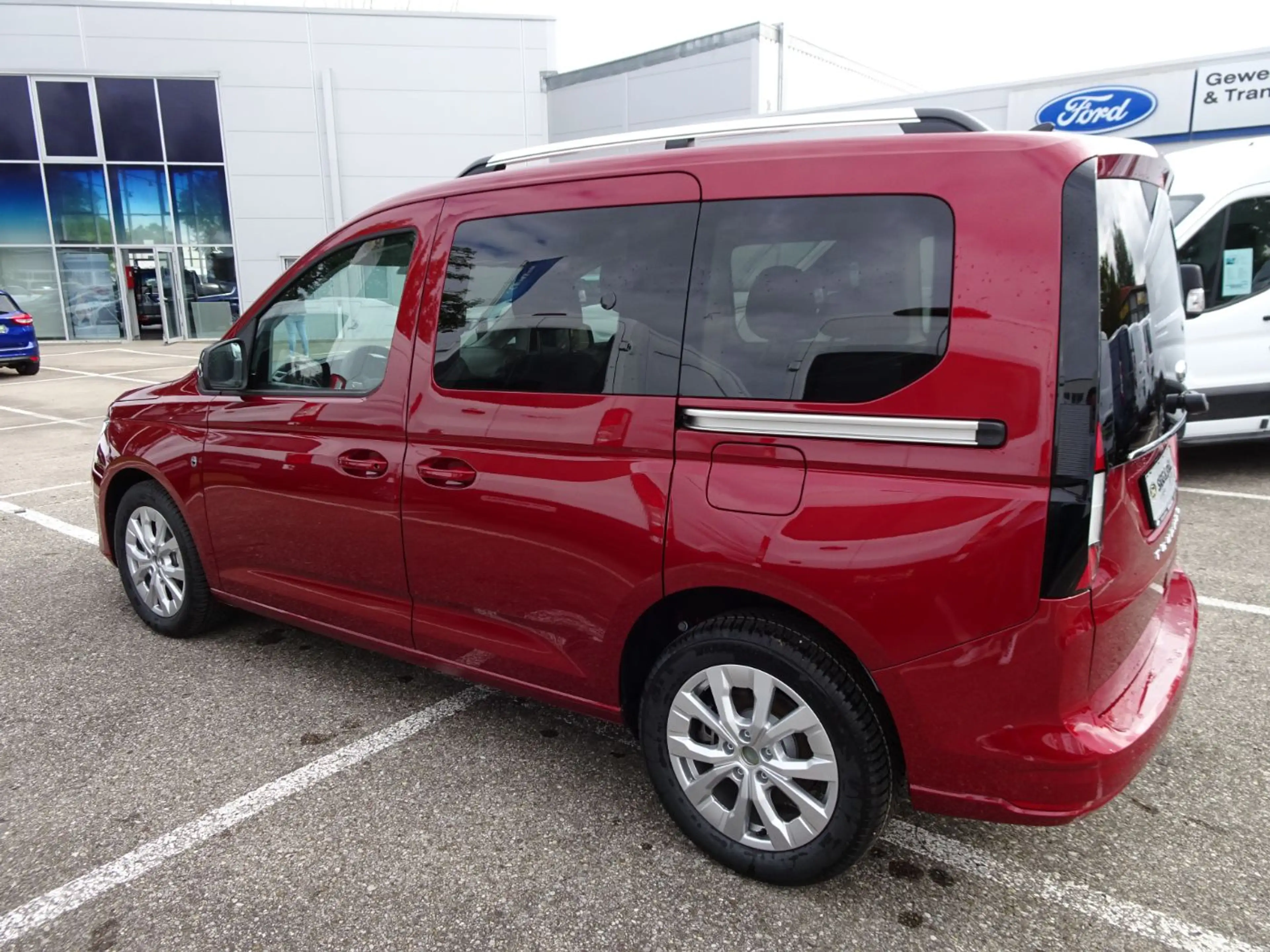 Ford Tourneo Connect Titanium L1 PHEV NAVI*TWA*CAM*PDC — photo 8