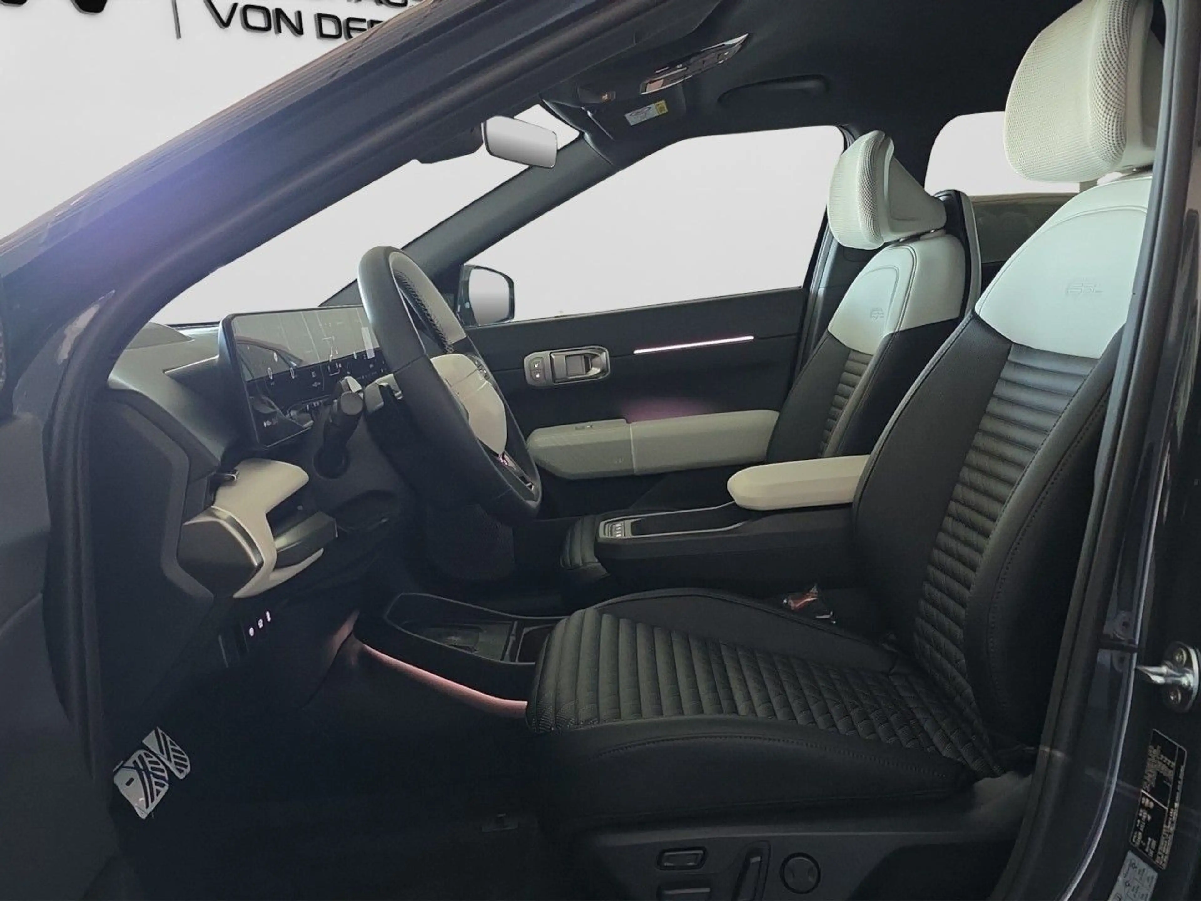 Kia EV4 150 kW GT-Line — photo 12