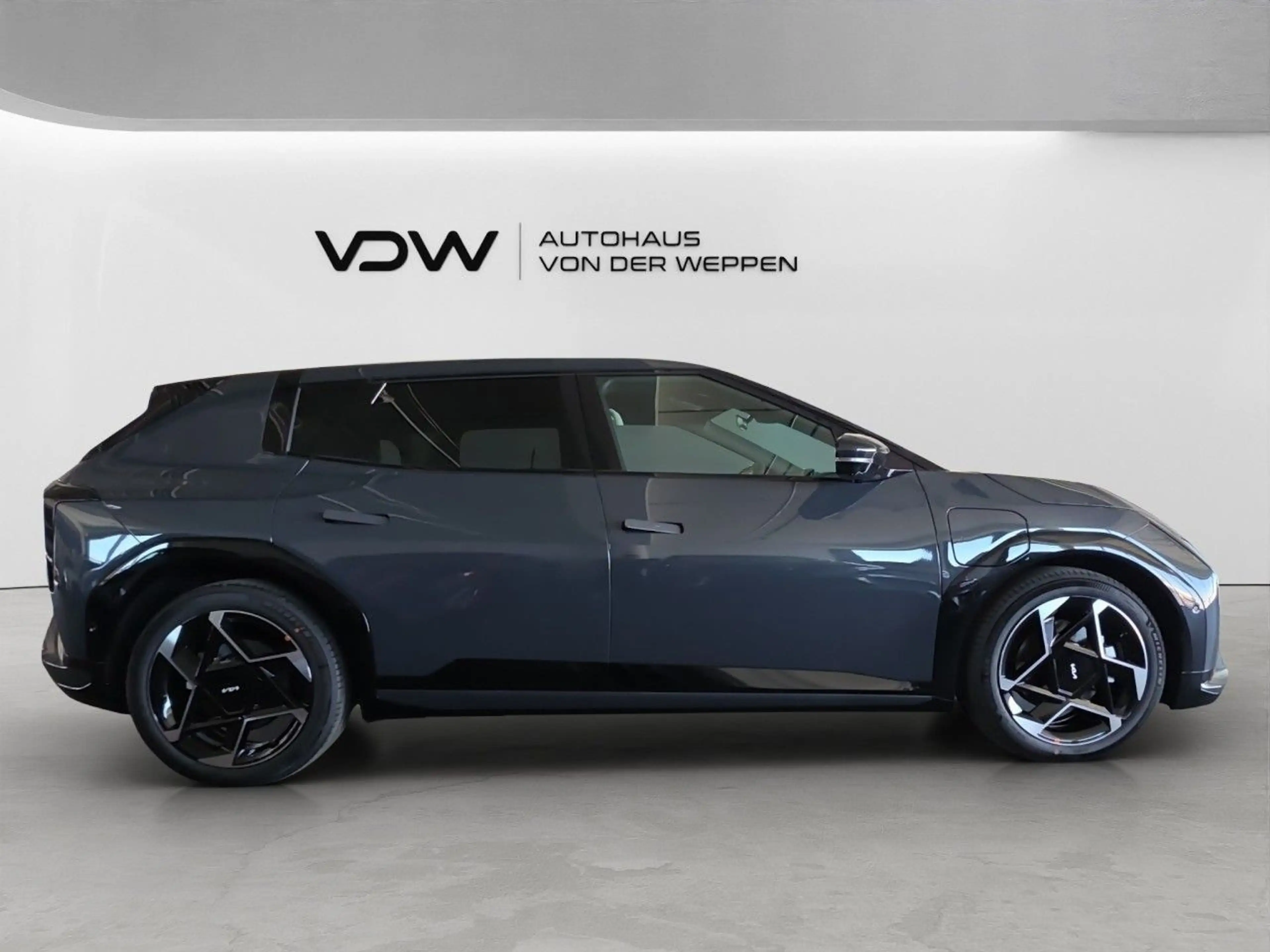 Kia EV4 150 kW GT-Line — photo 10