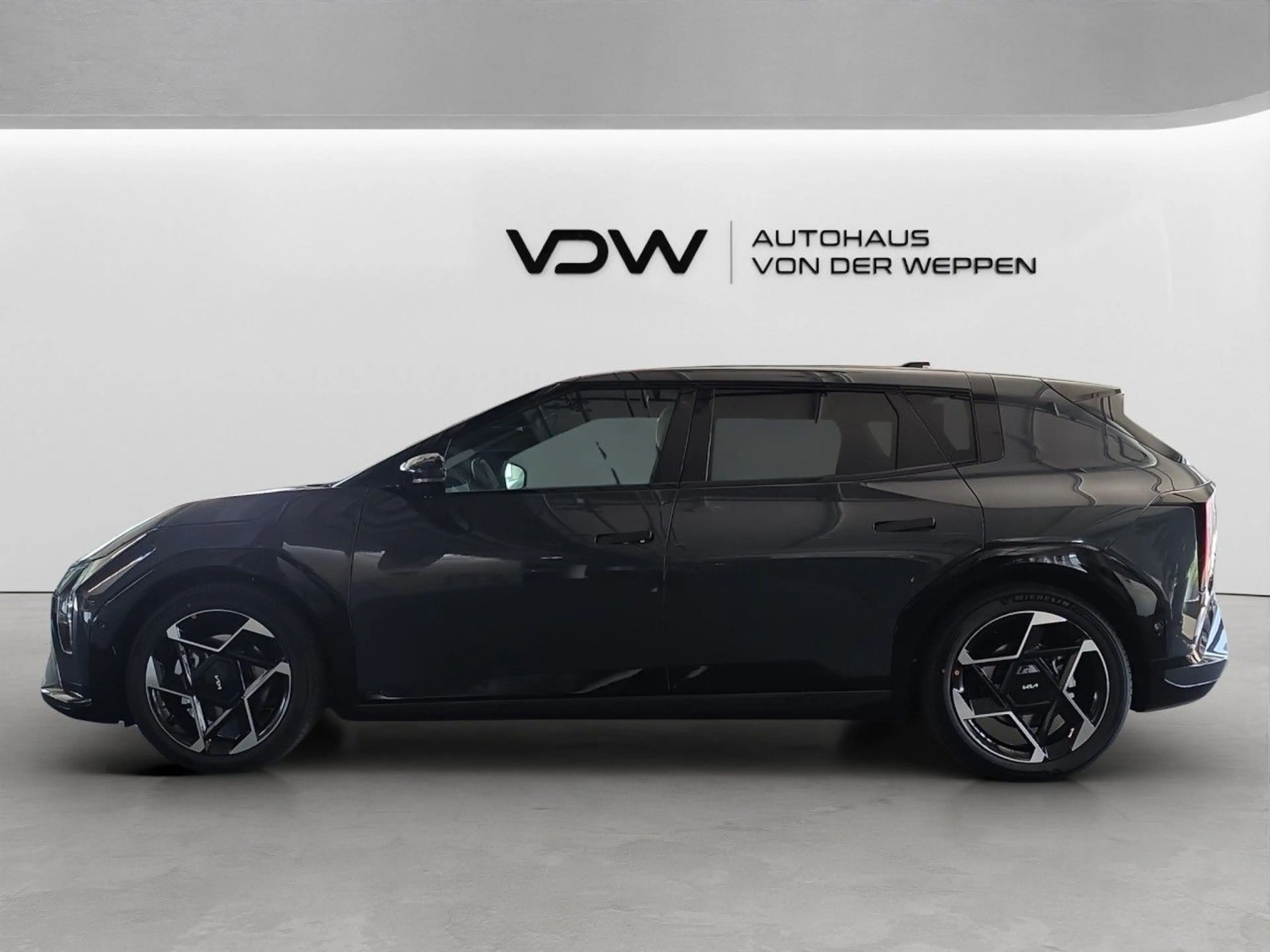 Kia EV4 150 kW GT-Line — photo 4