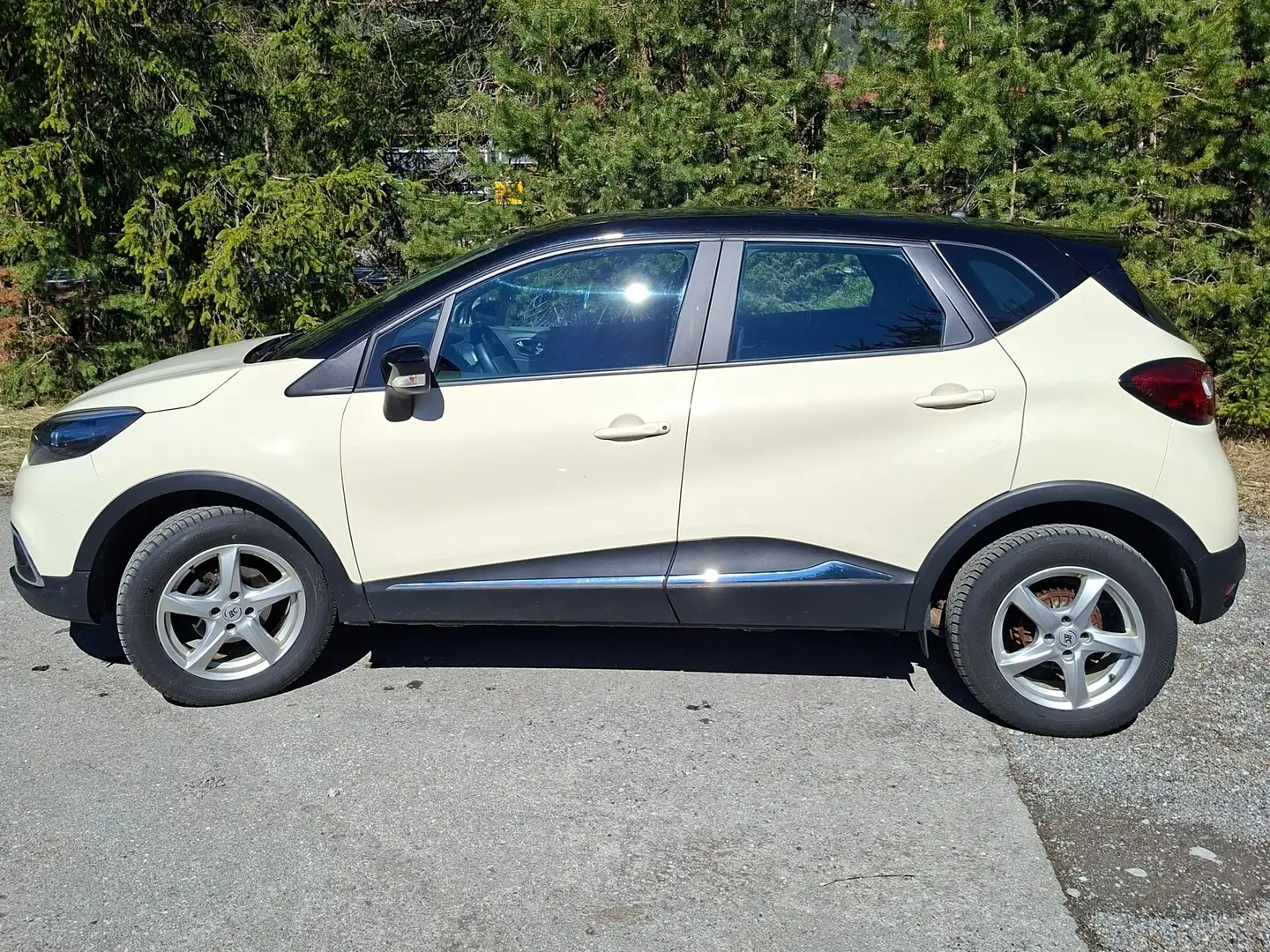 Renault Captur Captur Expression ENERGY TCe 90 Expression Weiß - 1