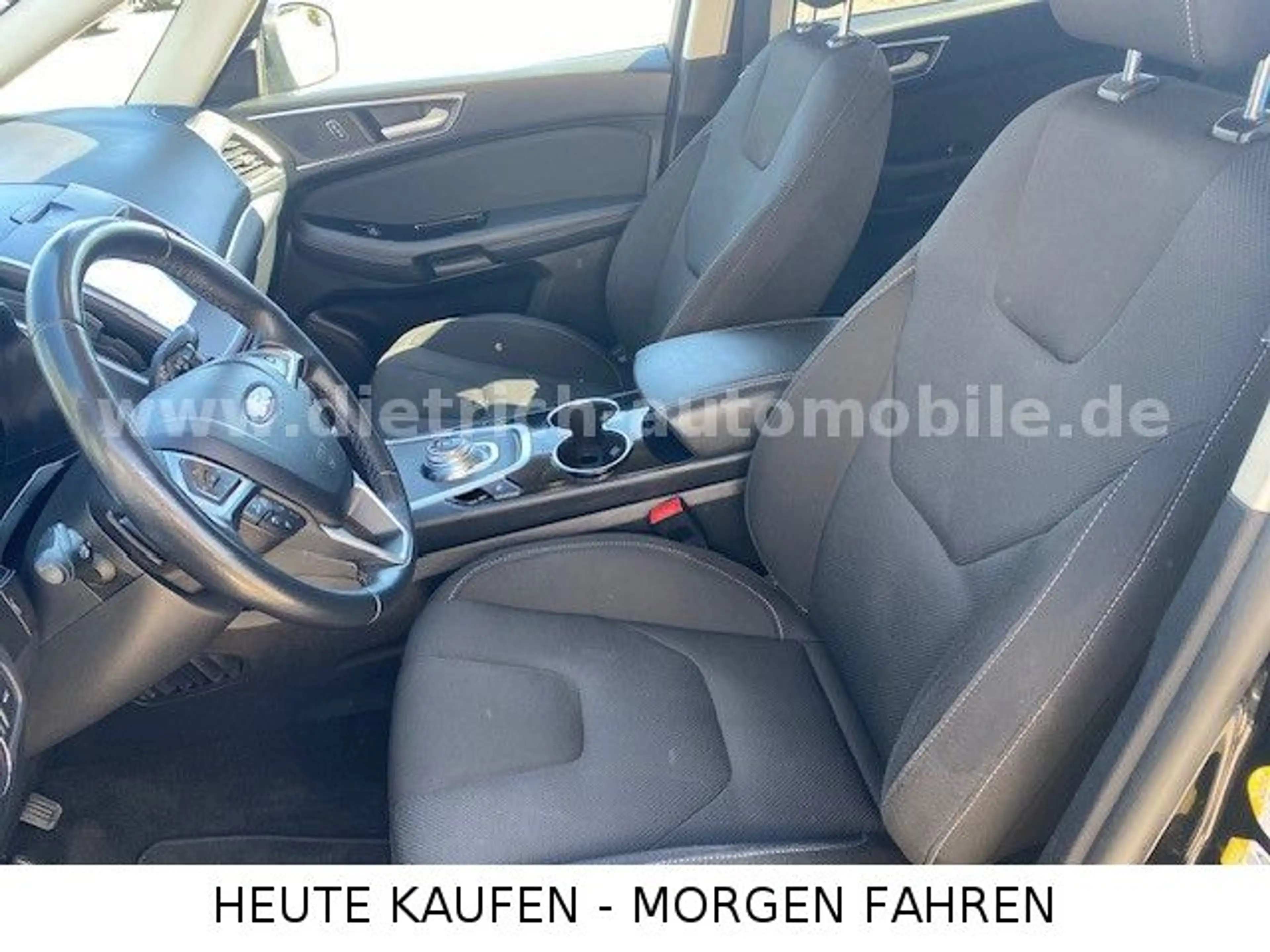 Ford S-Max S-MAX 2,0TDI TITANIUM PDC KAMERA AHK LED 7SITZER — photo 14