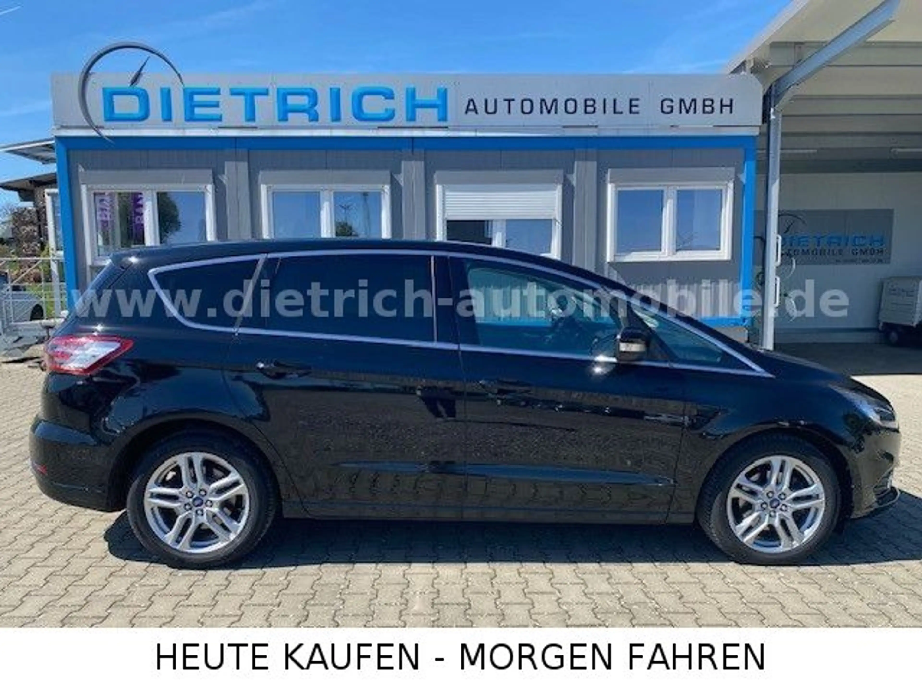 Ford S-Max S-MAX 2,0TDI TITANIUM PDC KAMERA AHK LED 7SITZER — photo 6