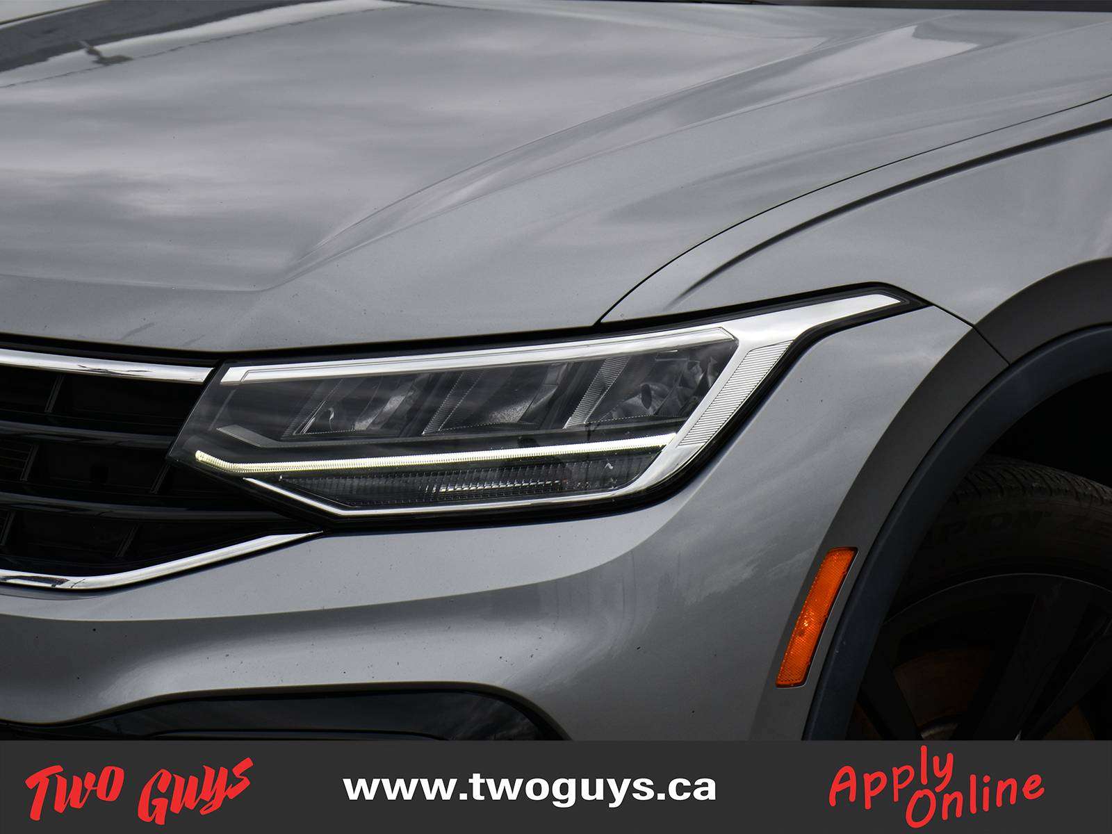 2024 Volkswagen Tiguan Comfortline R-Line Black Edition 4Motion AWD photo 3