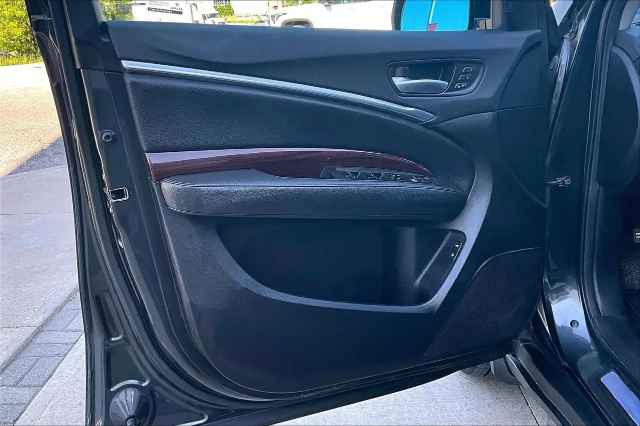Acura MDX снимка Acura MDX