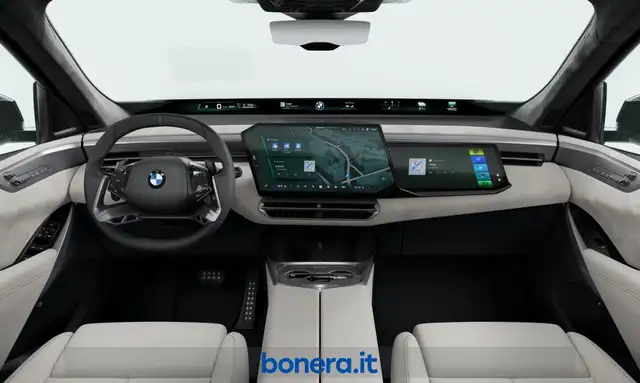 BMW X5 view 3