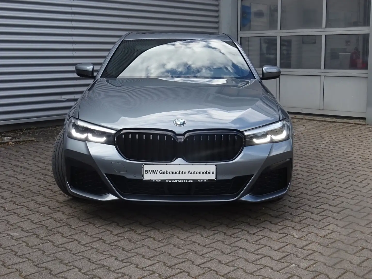 BMW 530 d xDrive Lim. M Sport Aktivlenkung HiFi elGSD Bleu - 2