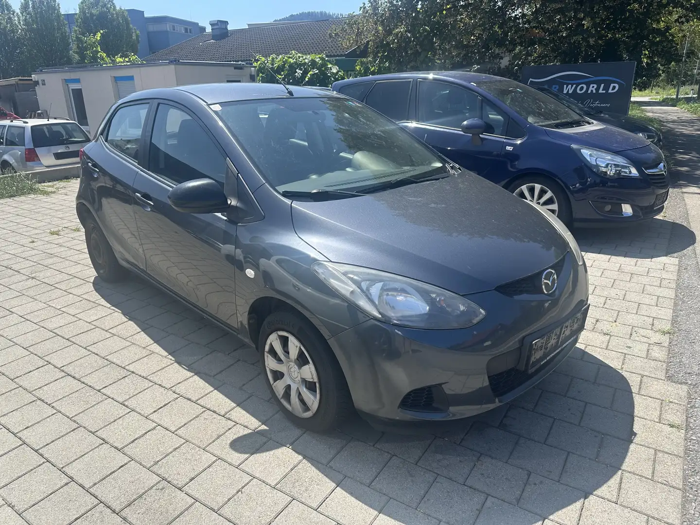Mazda 2 1,3i CE Plus - 2
