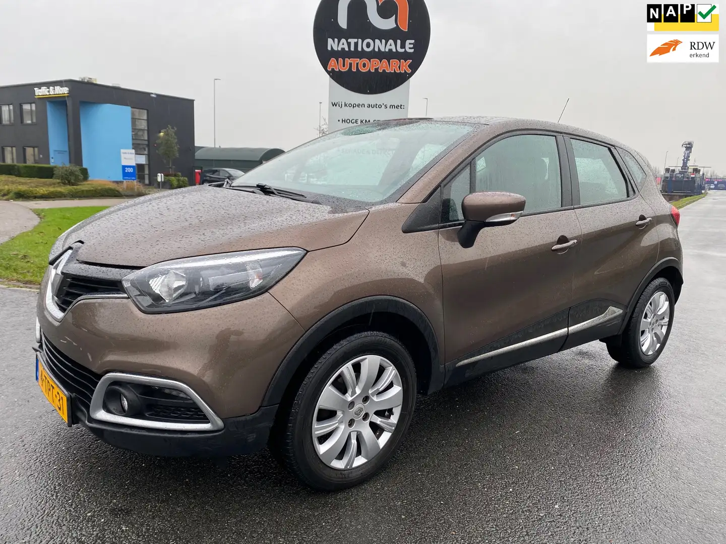 Renault Captur 2014 * 0.9 TCe Expression * 1STE EIGENAAR * UNIEKE Braun - 1