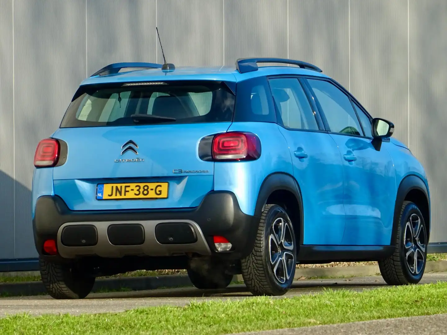 Citroen C3 Aircross 1.2 PureTech S&S Feel /// Pearl Blue! Bleu - 2