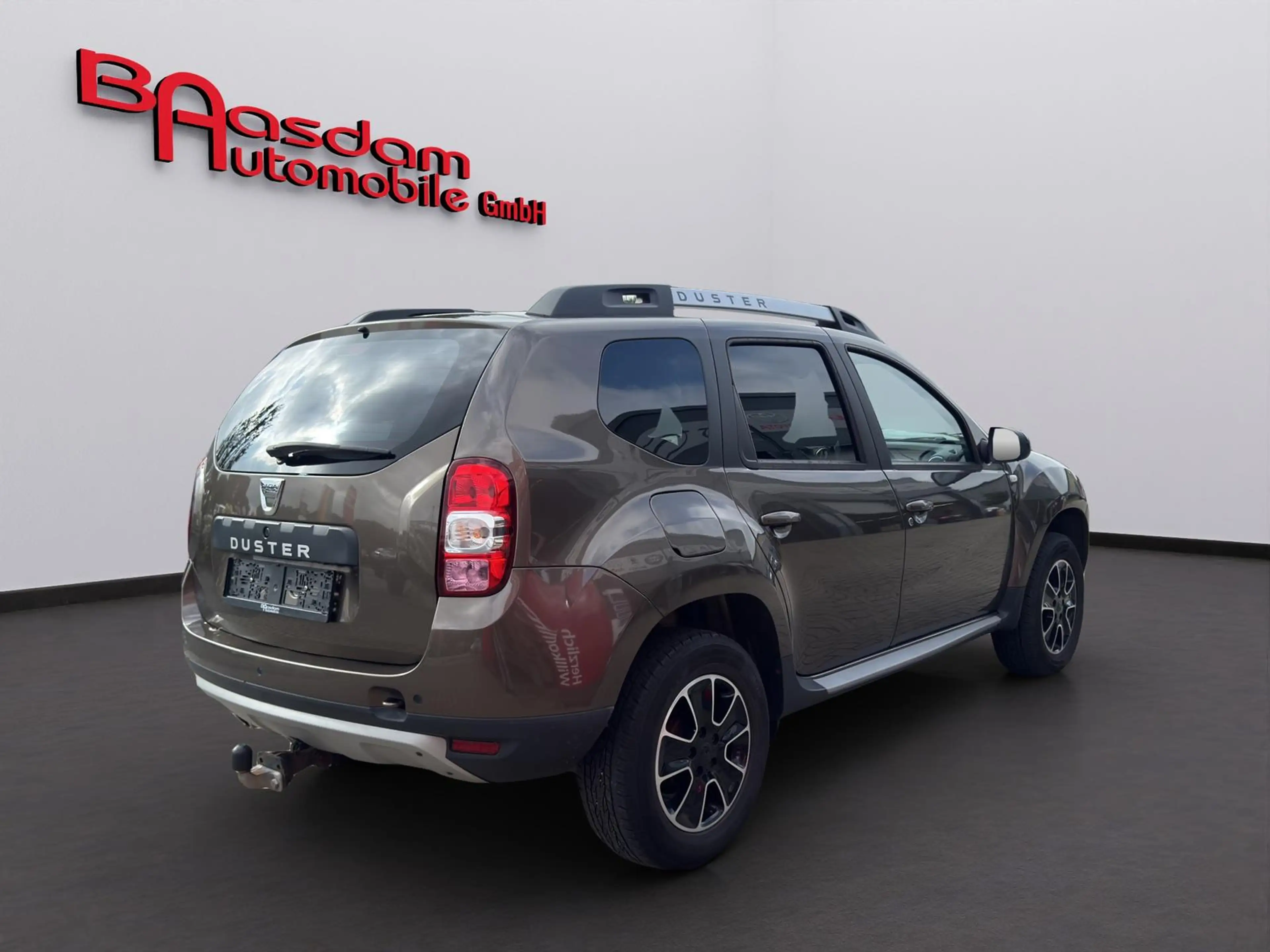 Dacia Duster Black Shadow 4x2 1.5 dCi Diesel *AHK* — photo 7