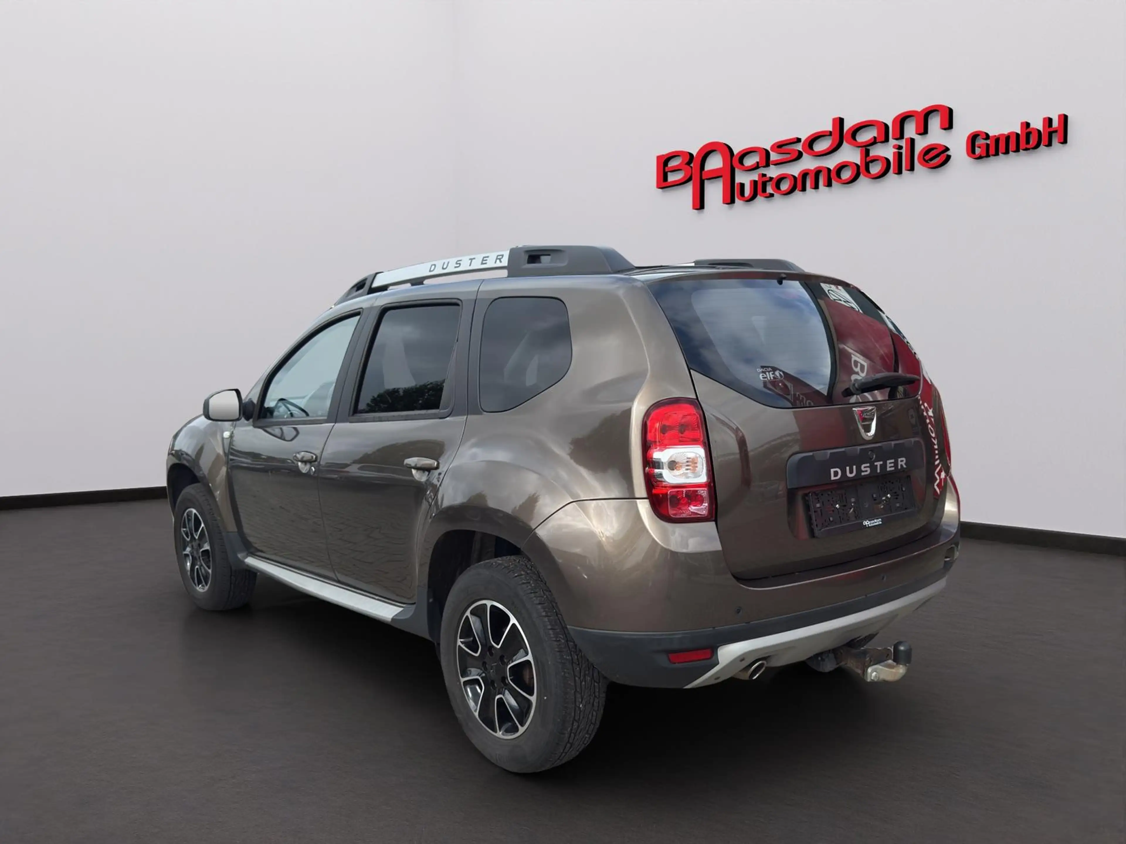Dacia Duster Black Shadow 4x2 1.5 dCi Diesel *AHK* — photo 4