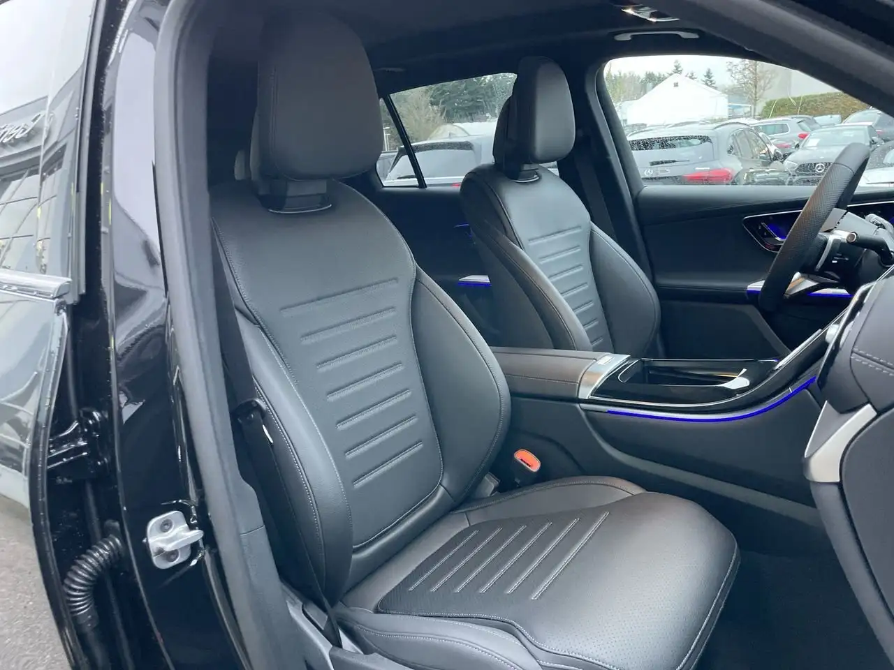 Mercedes-Benz GLC снимка Mercedes-Benz GLC