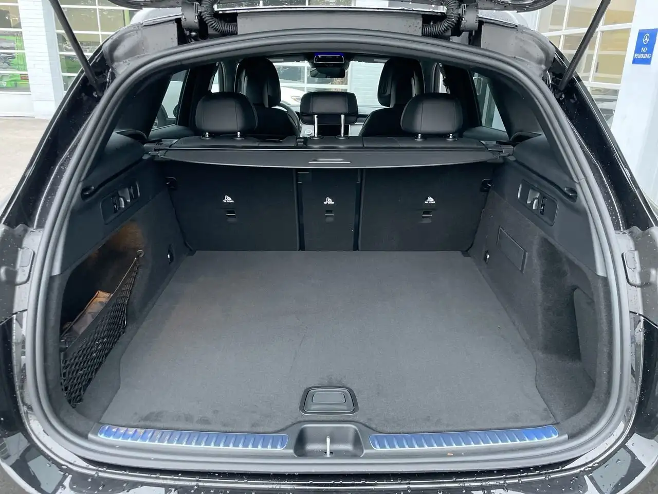 Mercedes-Benz GLC снимка Mercedes-Benz GLC
