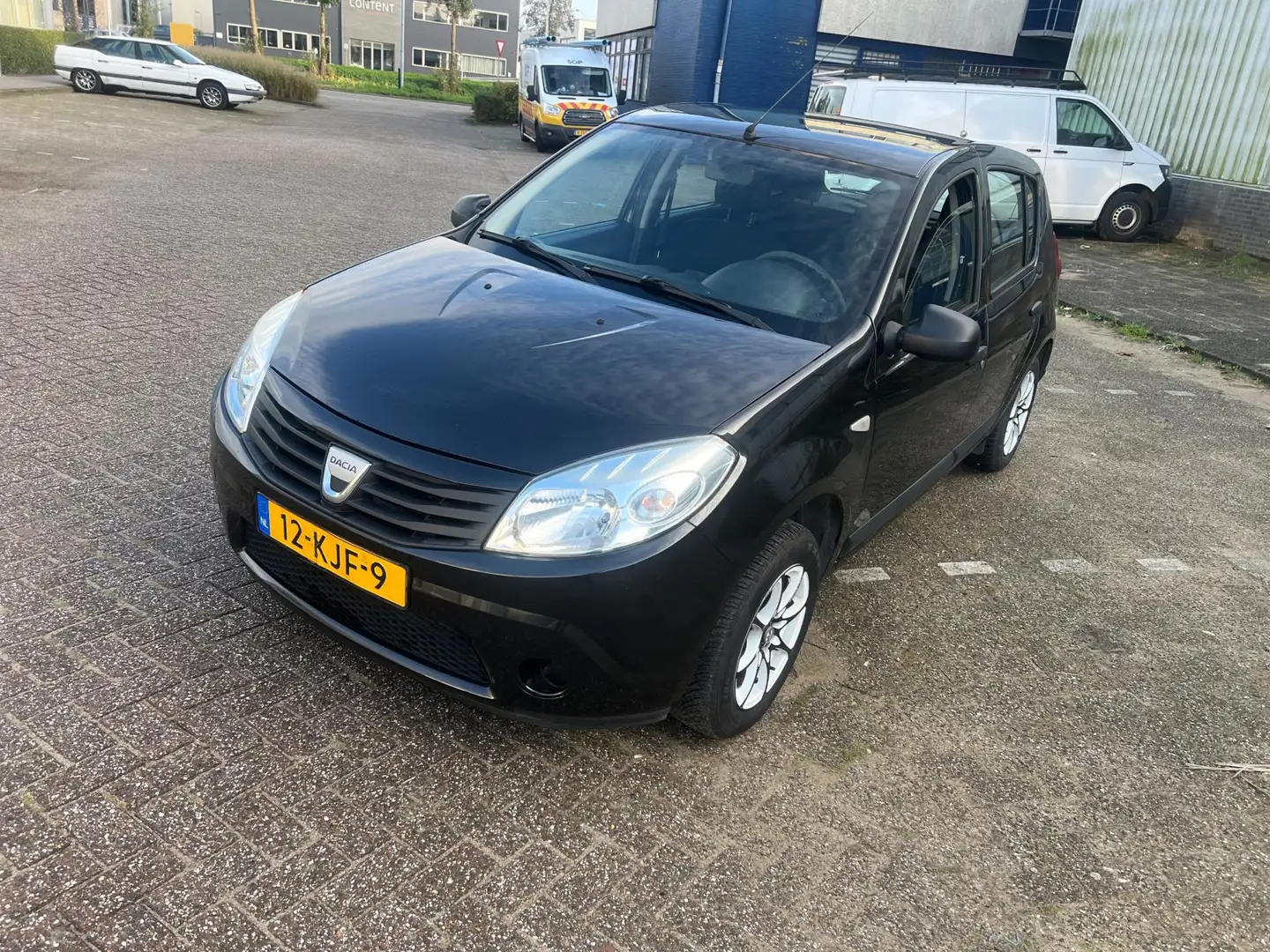 Dacia Sandero 1.2 Ambiance ((( NIEUWE KOPPELING ))) Zwart - 2