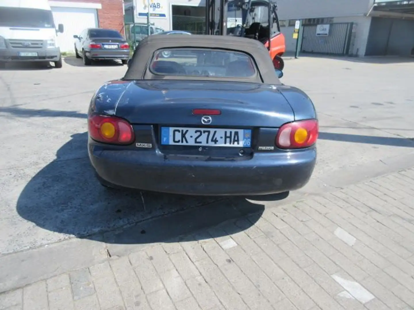Mazda MX-5 Miata Azul - 2