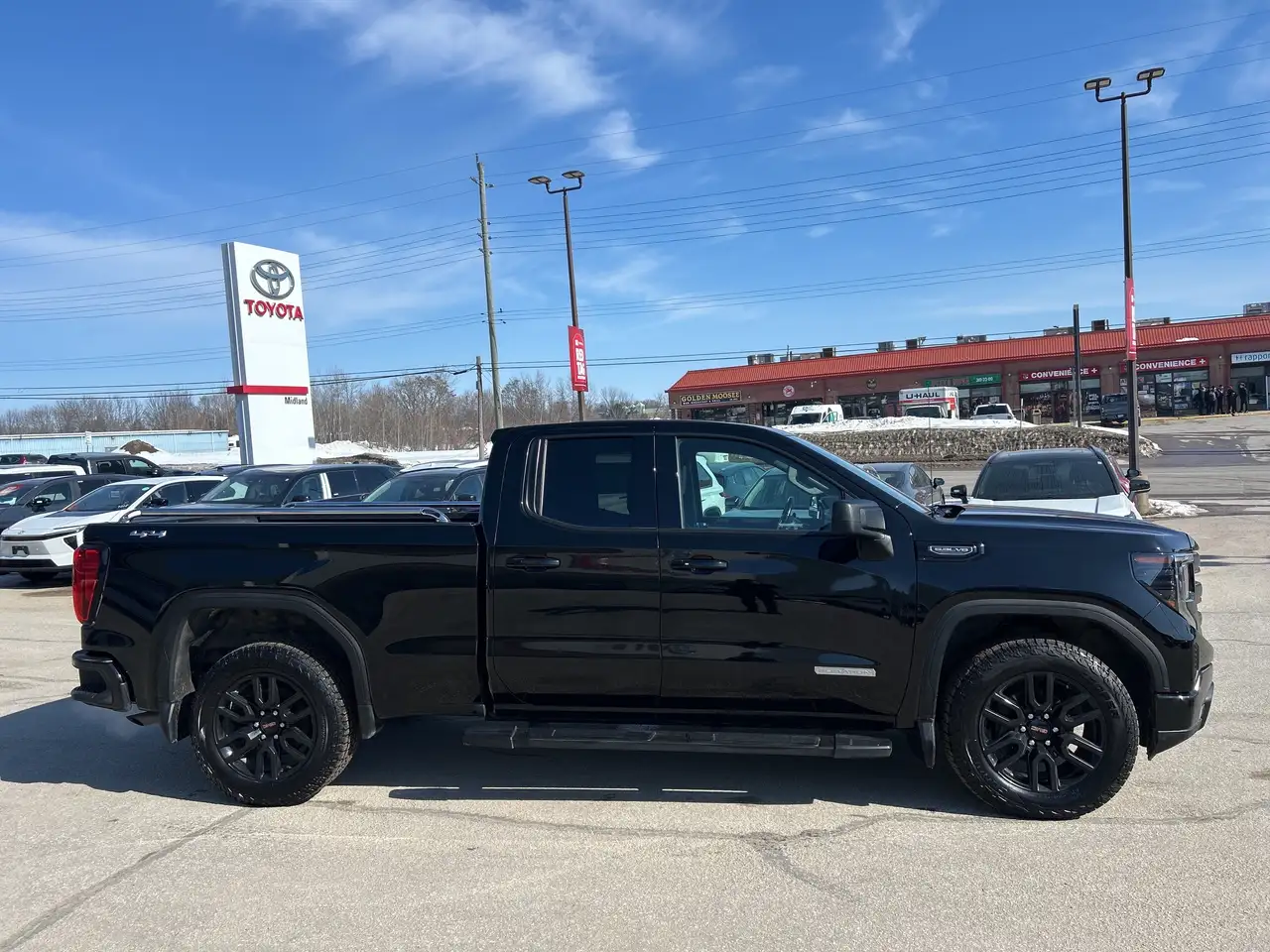 GMC Sierra 1500 снимка GMC Sierra 1500