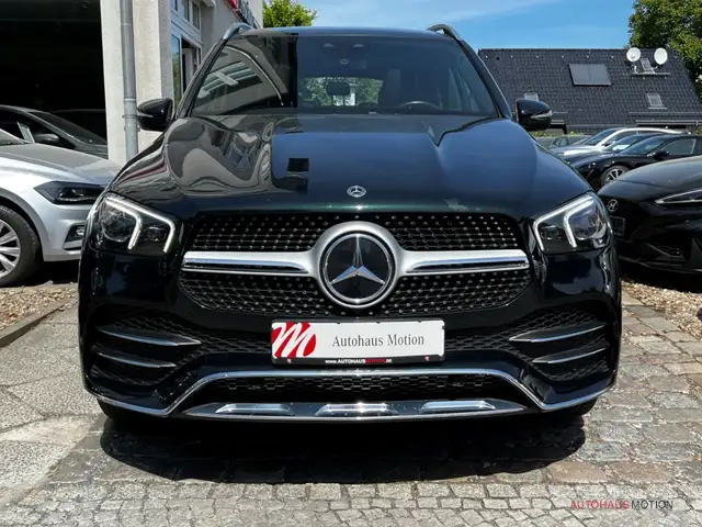 Mercedes-Benz GLE view 3
