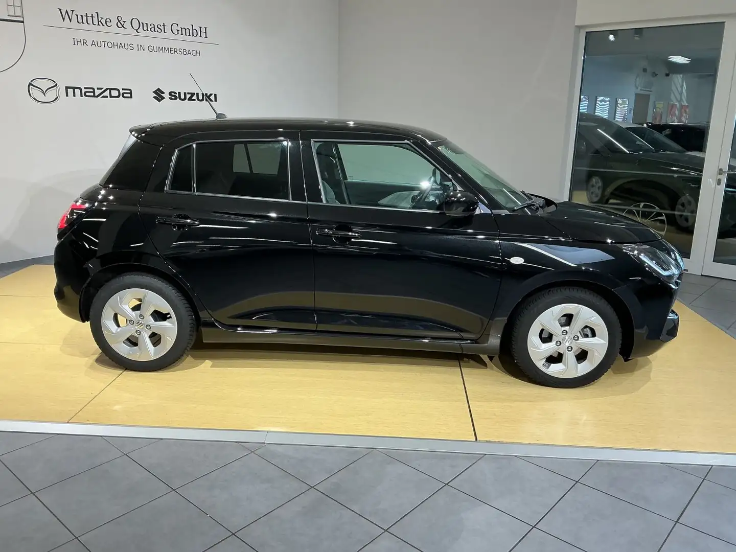 Suzuki Swift Comfort *ACC*Carplay*Kamera*LED* Schwarz - 2
