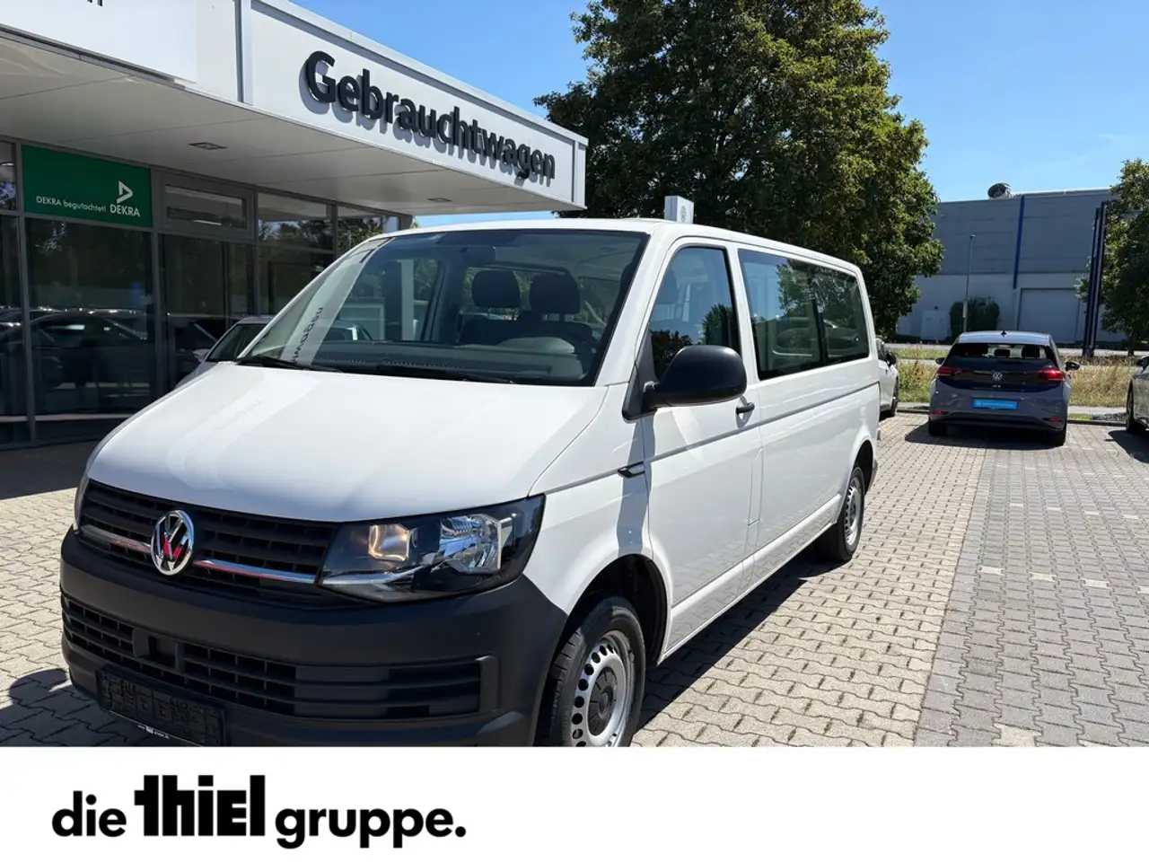 Volkswagen T6 Transporter Kombi LR nur an Gewerbe/Export — photo 1 of 13