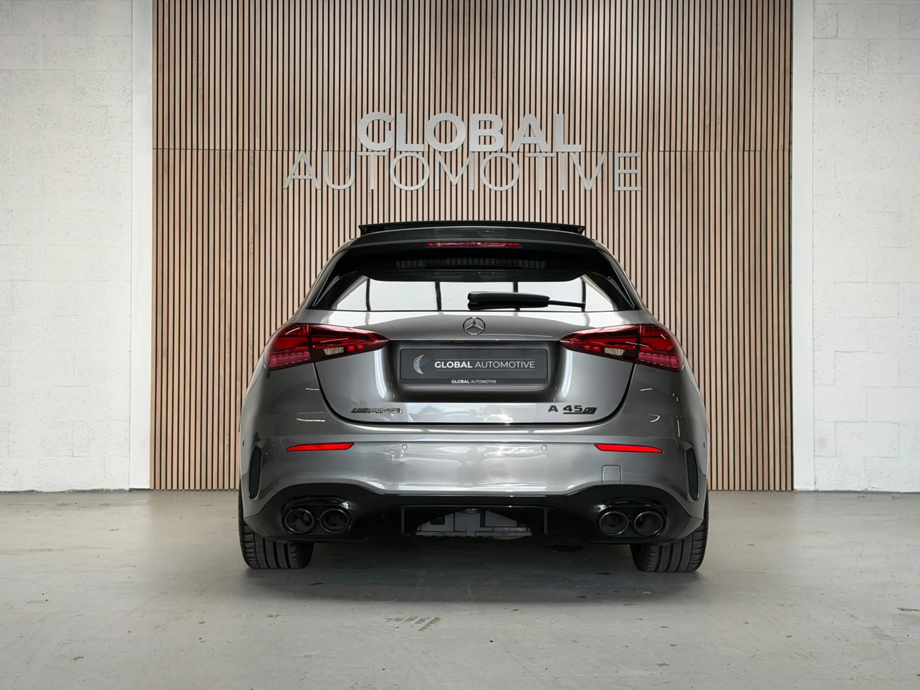 Mercedes-Benz A 45 AMG S 4MATIC+ - PANO - BURMESTER - DRIVERS PACKAGE - S — photo 5
