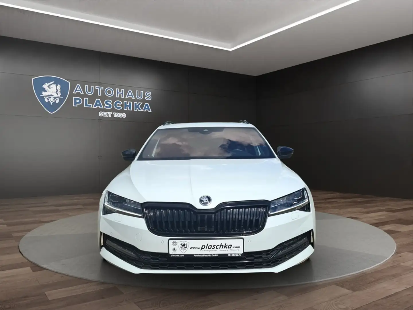 Skoda Superb C 2.0 TSI DSG Sportline 4x4 AHK+PANO+NAVI Klima Weiß - 2