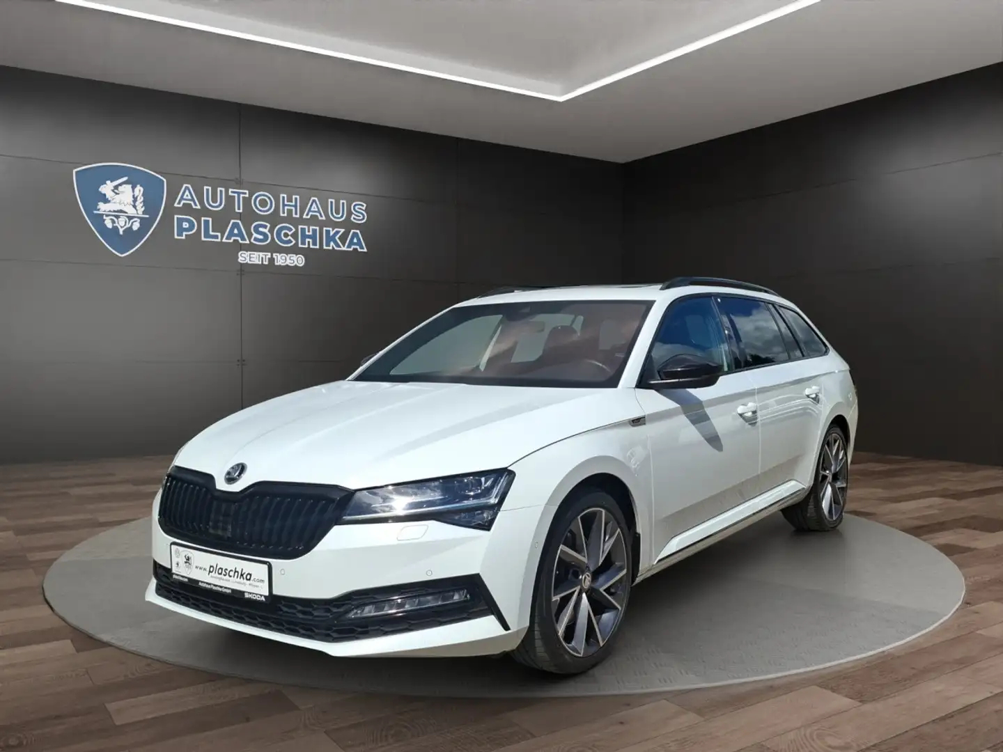 Skoda Superb C 2.0 TSI DSG Sportline 4x4 AHK+PANO+NAVI Klima Weiß - 1