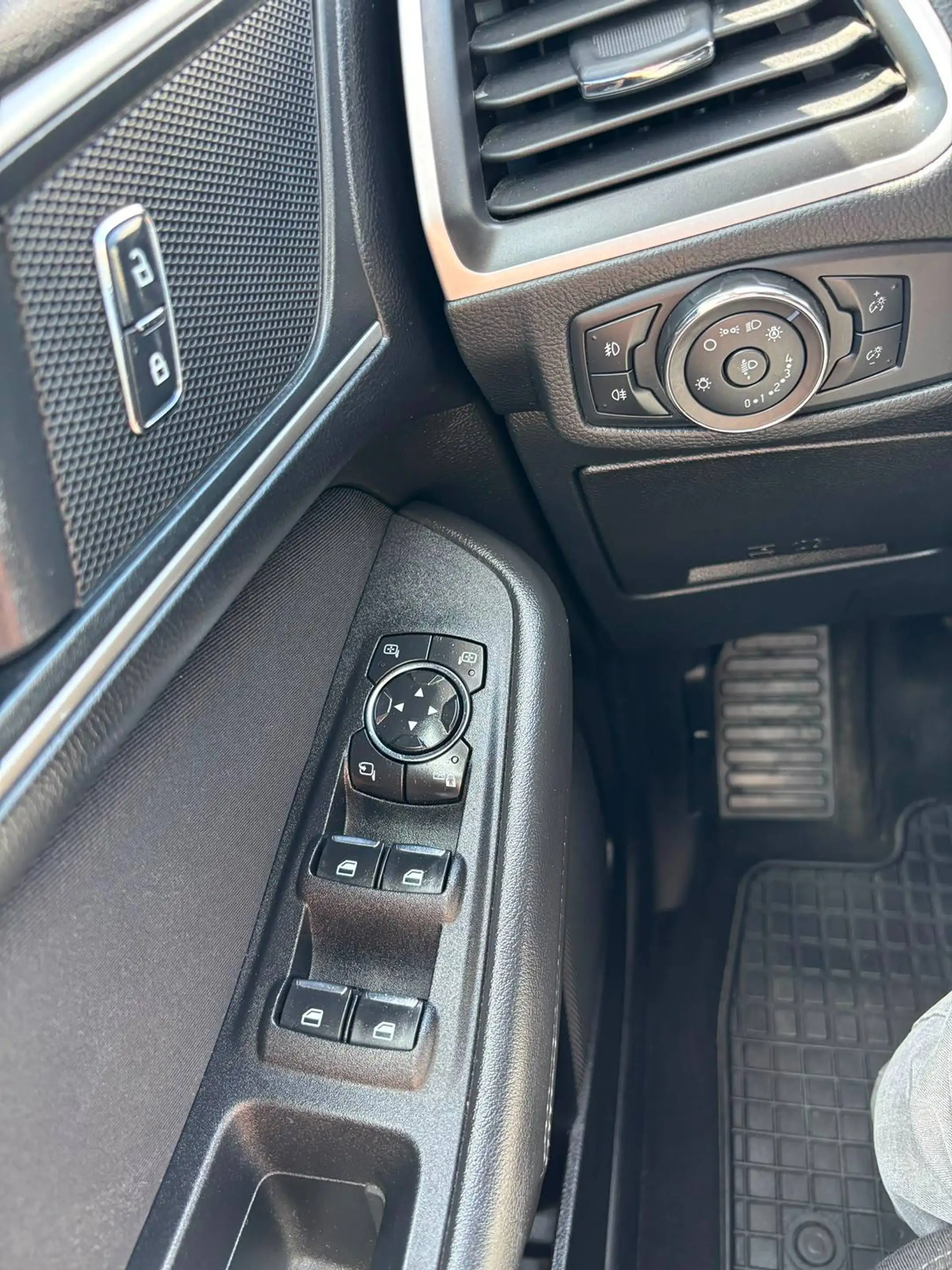 Ford Galaxy Galaxy 2,0 TDCi Business Start/Stop Business — photo 12
