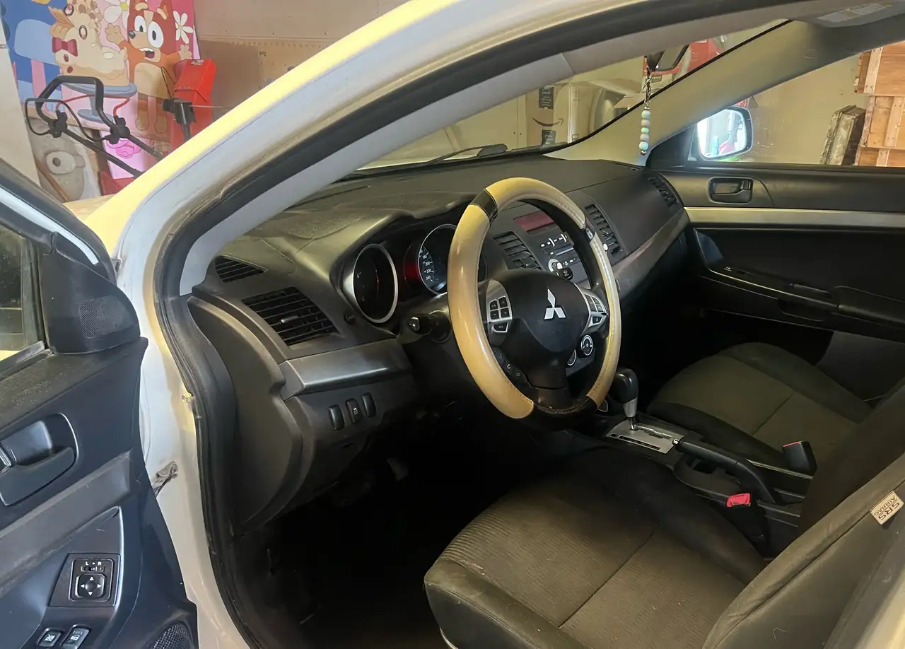 Mitsubishi Lancer снимка Mitsubishi Lancer