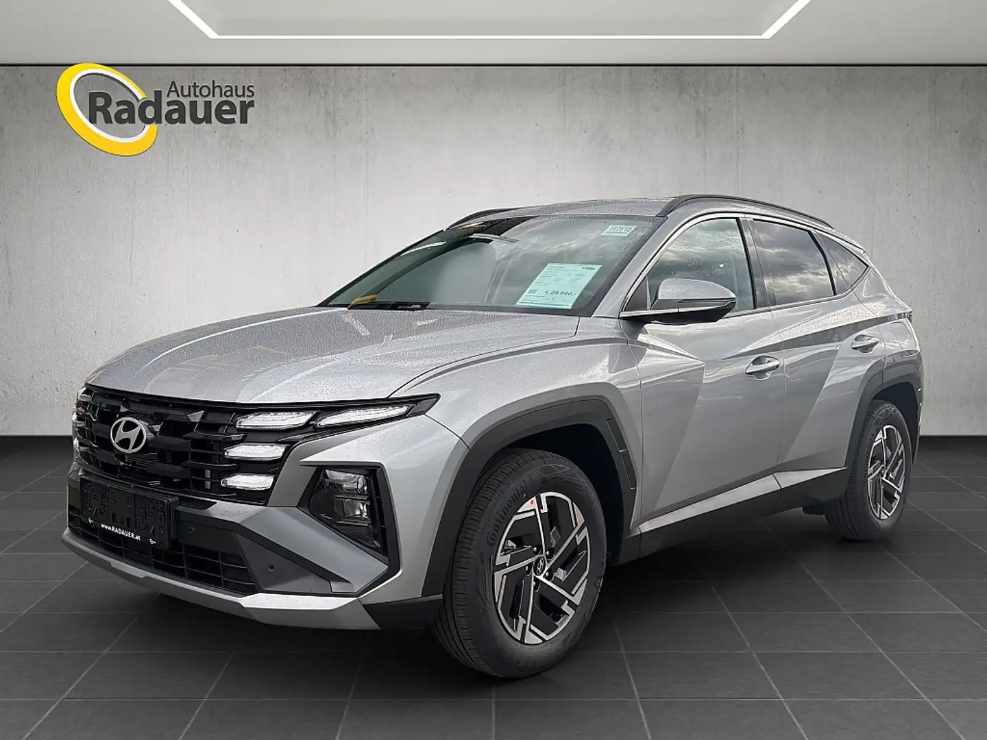 Hyundai TUCSON Tucson 1,6 T-GDI 2WD Jubile Sonder Model Plateado - 1