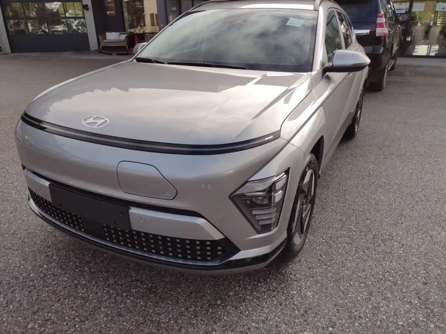 Hyundai KONA EV (SX2) GO 65,4kWh Silber - 2
