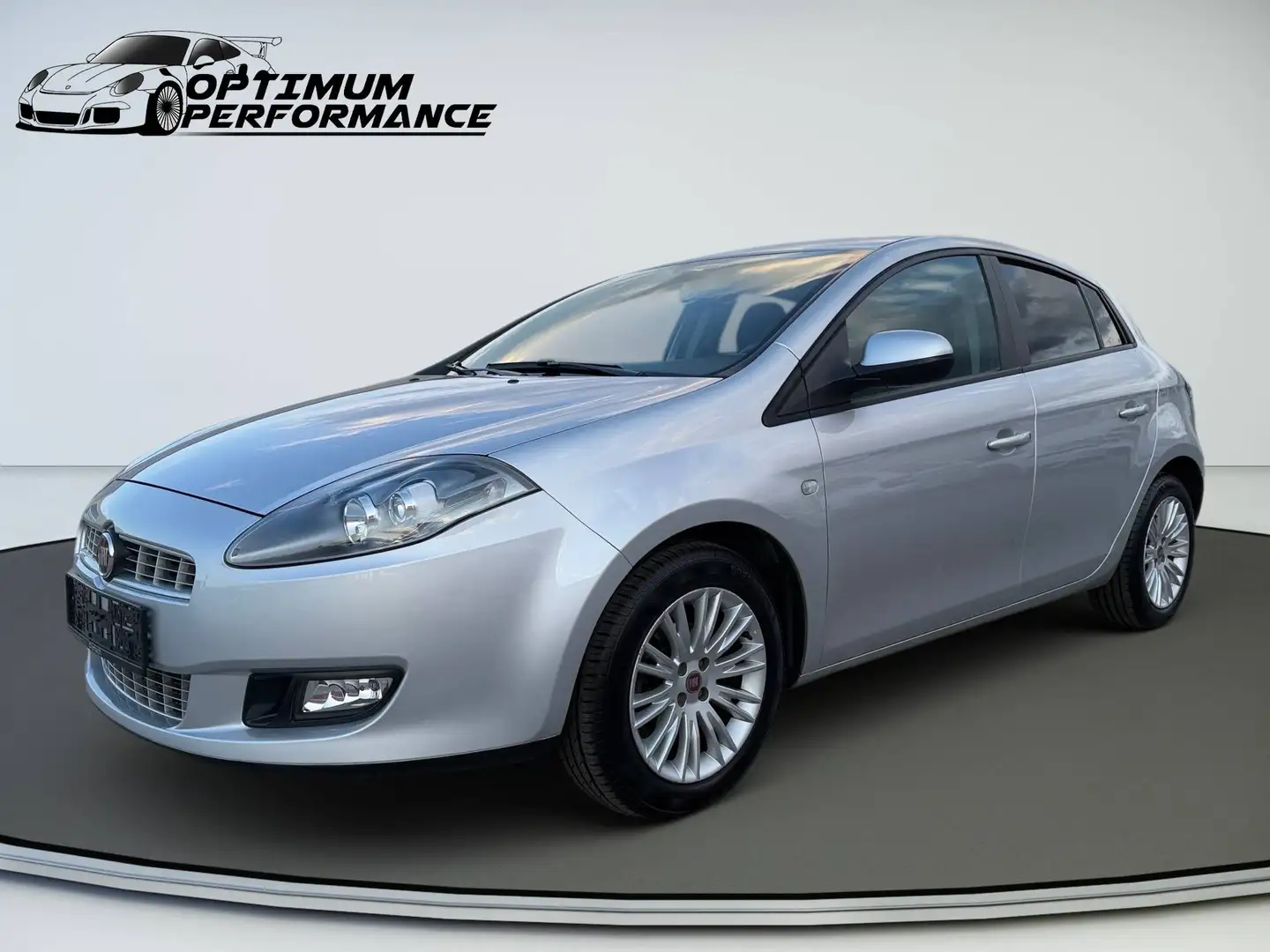 Fiat Bravo 1.4 16V Dynamic Silber - 1