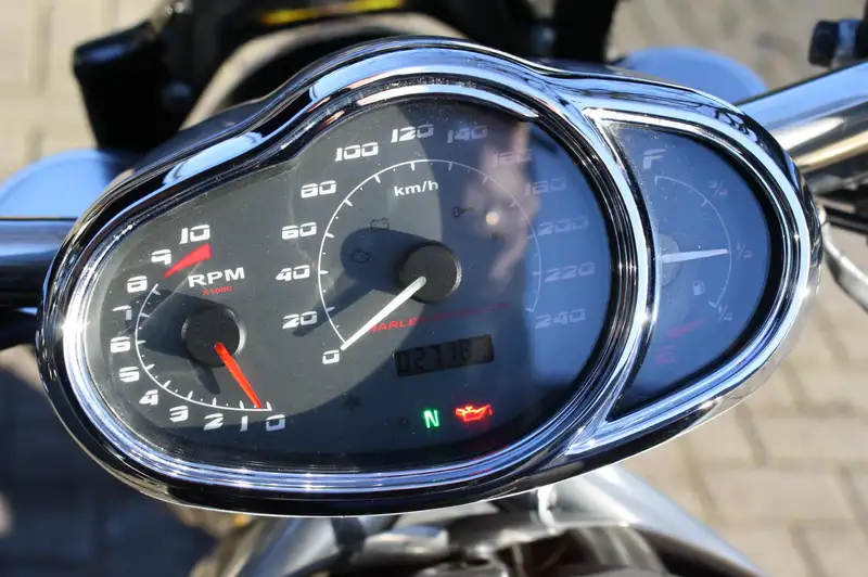 Harley-Davidson V-Rod - foto 7