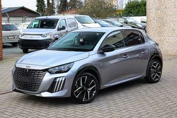 GT-LINE*NAVIGATIE*CAMERA*PARKEERSENSORE*HALF-LEDER