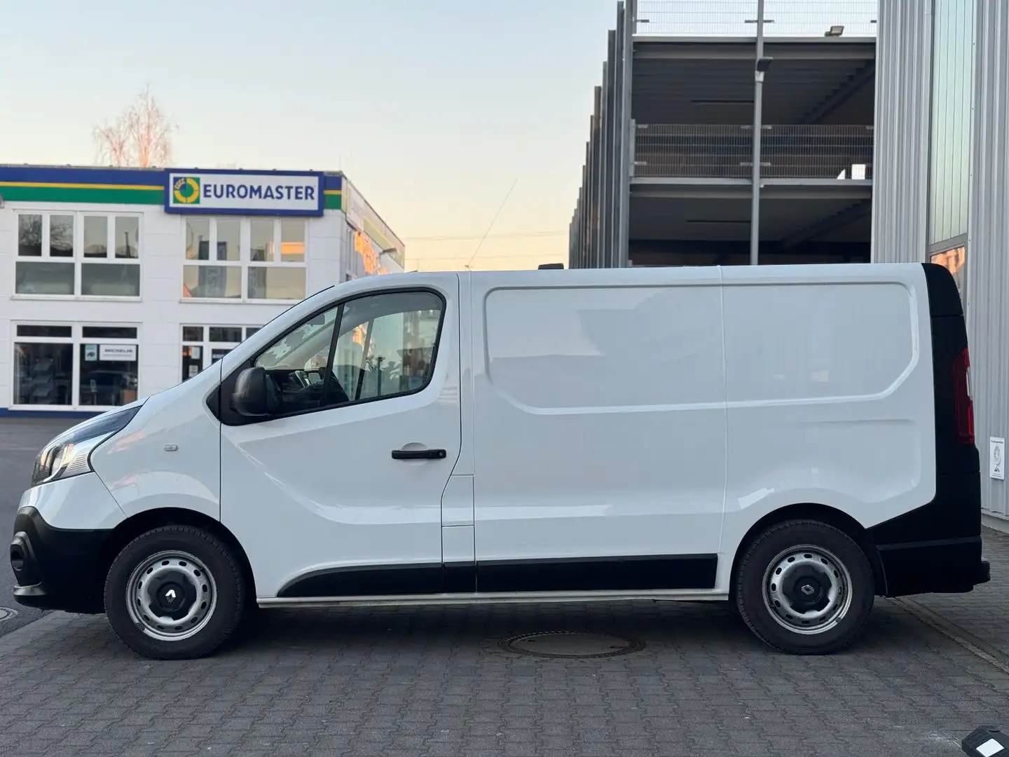 Renault Trafic Kasten 2,7t Komfort 2xSortimo AHK PDC Bianco - 1