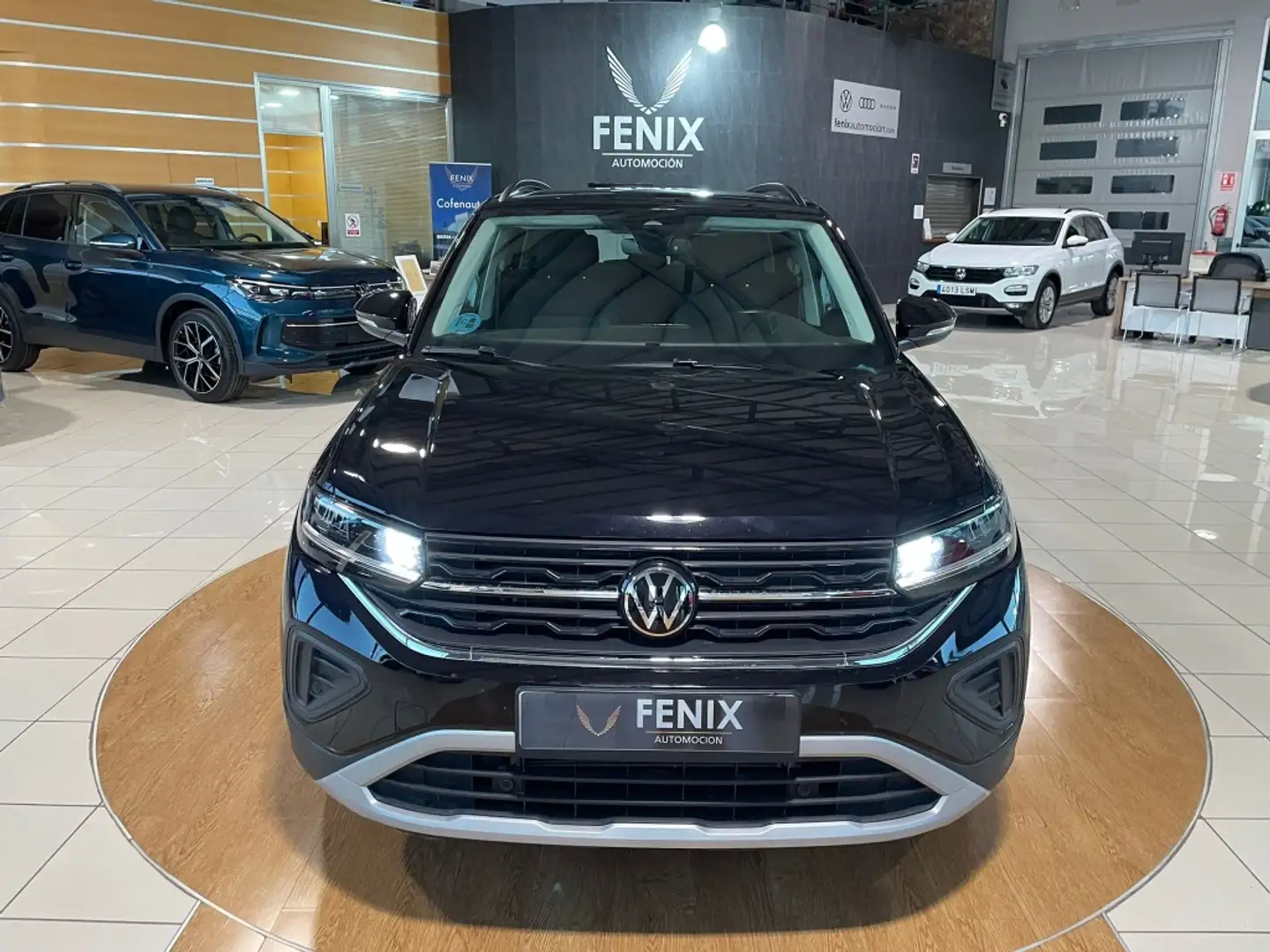 Volkswagen T-Cross 1.0 TSI Life 85kW Schwarz - 2