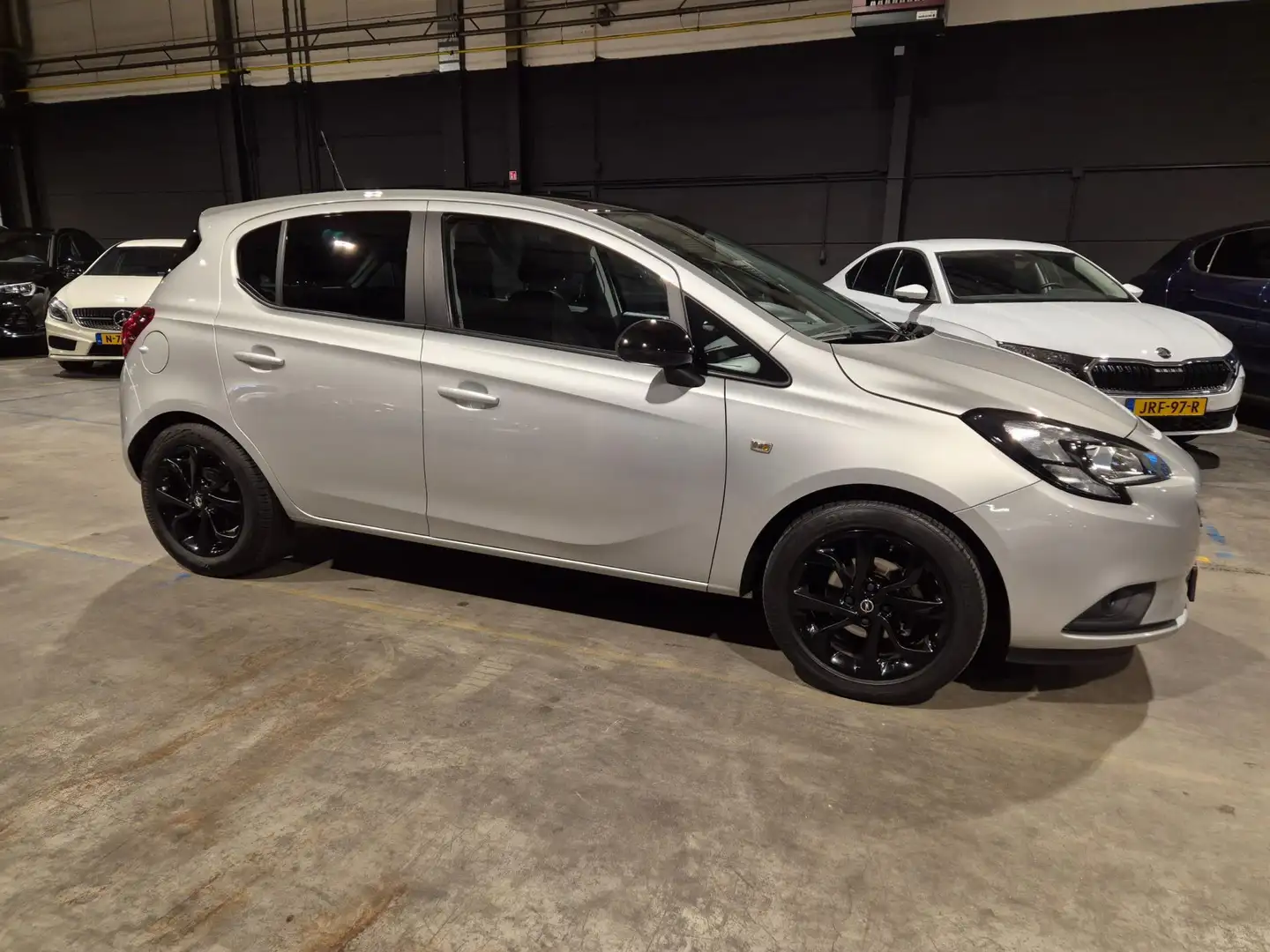 Opel Corsa 1.4 Online Edition - Automaat - Airco - Cruise - R Grau - 2