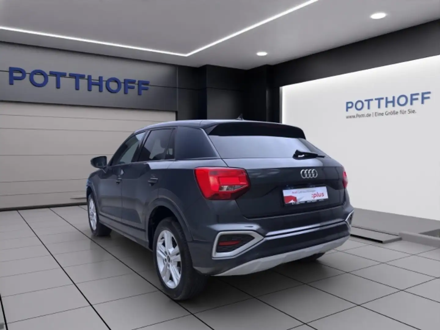 Audi Q2 30 TFSI ADVANCED PDC AHK NAVI KAMERA Grau - 2