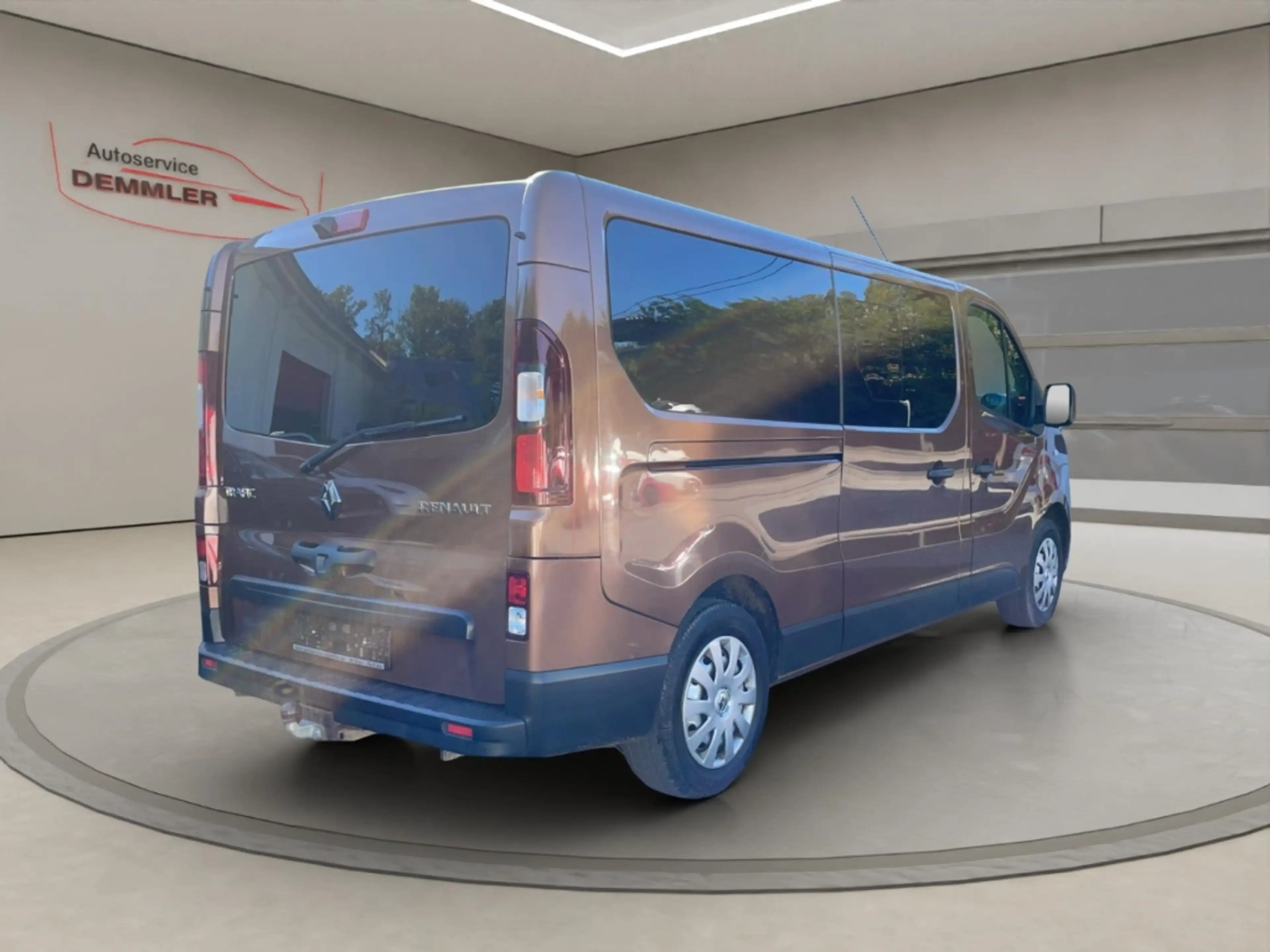 Renault Trafic L2, 9-Sitze,AHK,Navi,R.Kamera,Motor NEU! (bei 65tk — photo 5