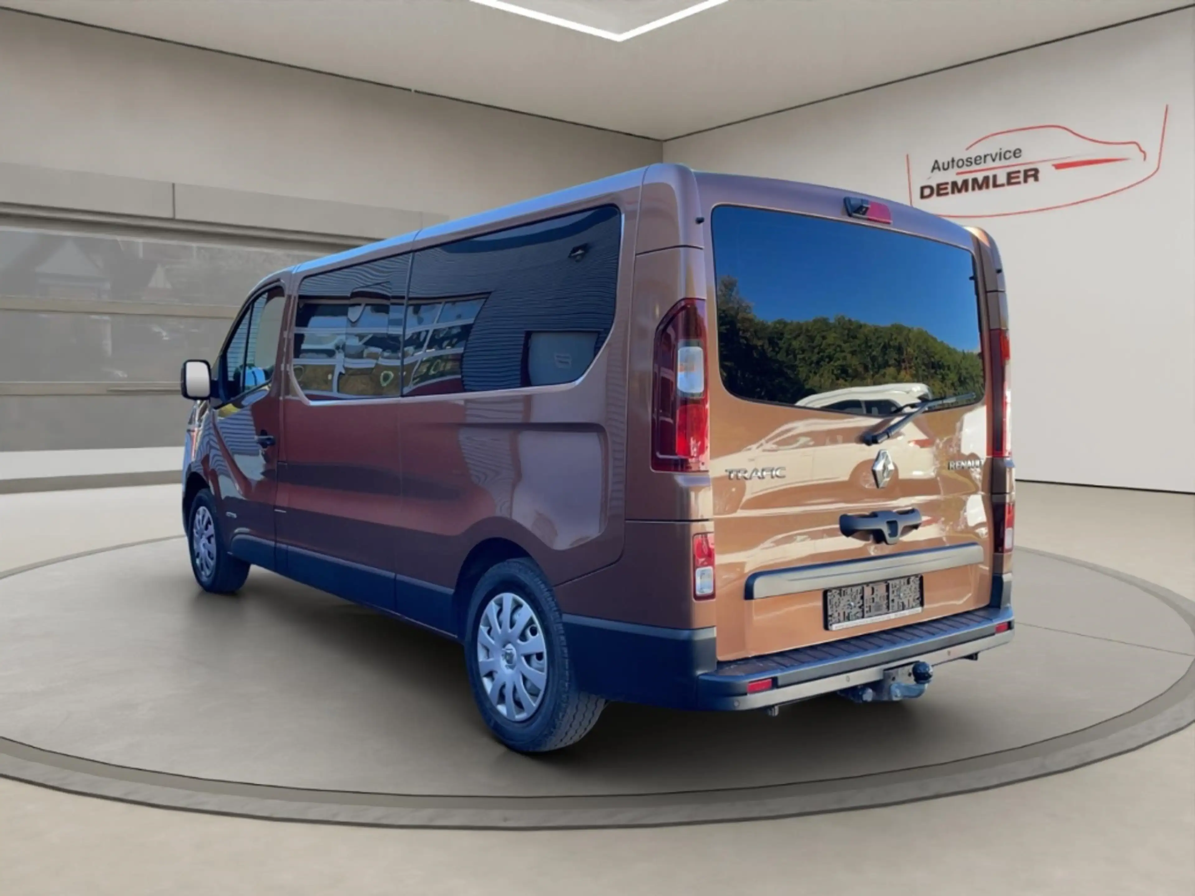 Renault Trafic L2, 9-Sitze,AHK,Navi,R.Kamera,Motor NEU! (bei 65tk — photo 7