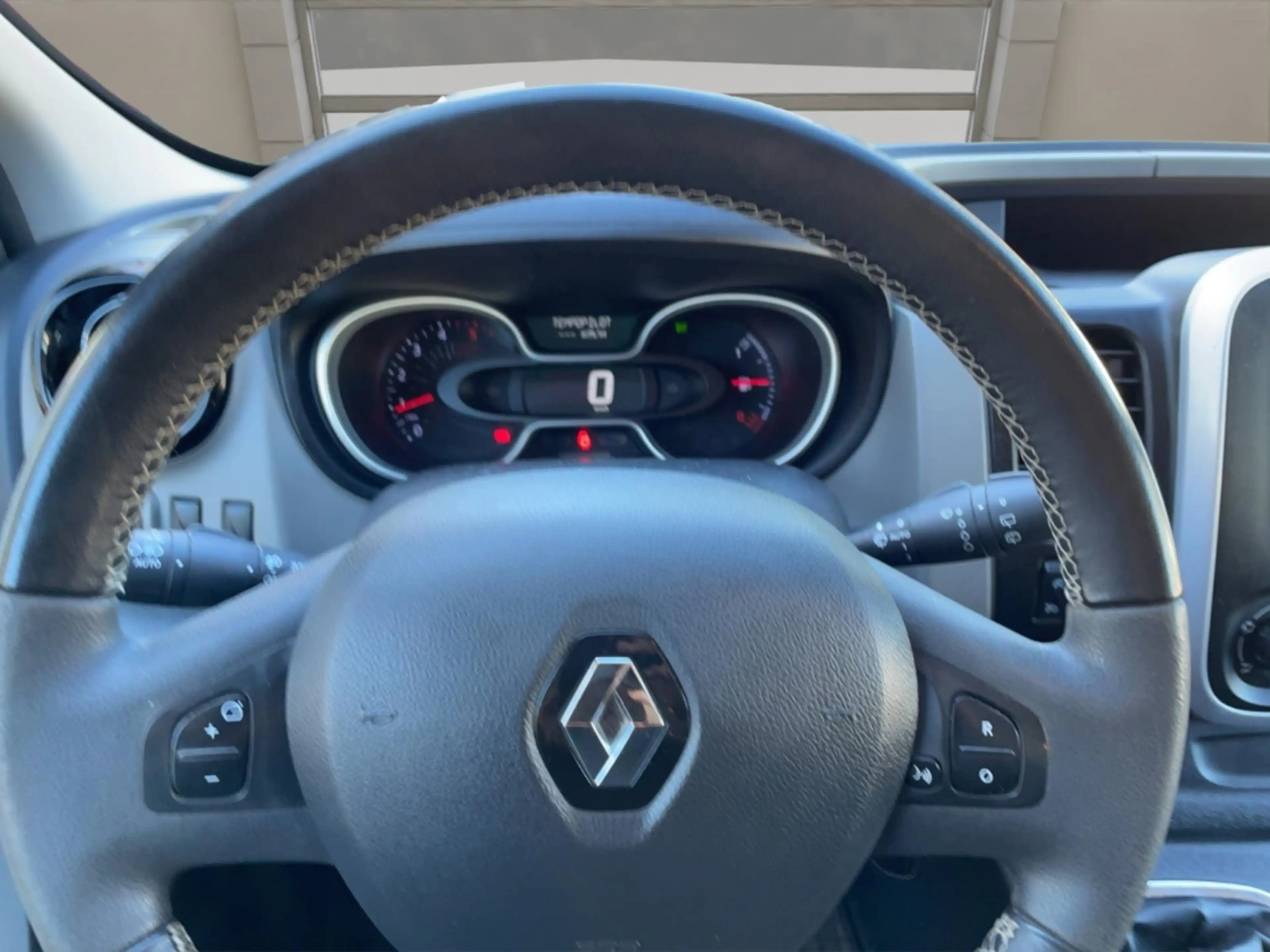Renault Trafic L2, 9-Sitze,AHK,Navi,R.Kamera,Motor NEU! (bei 65tk — photo 12