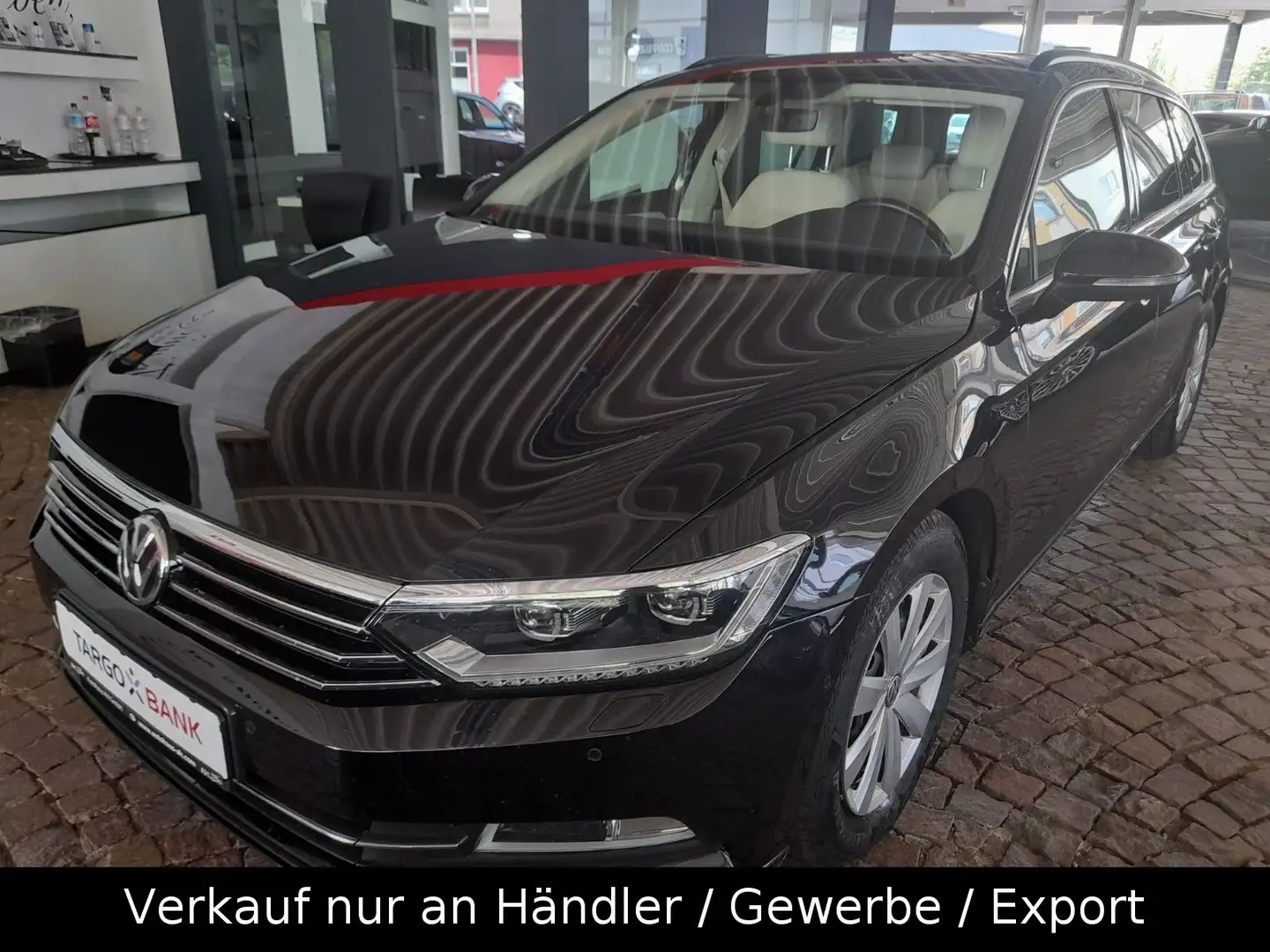 Volkswagen Passat Variant Comfortline LEDER AUSTATTUNG Schwarz - 1